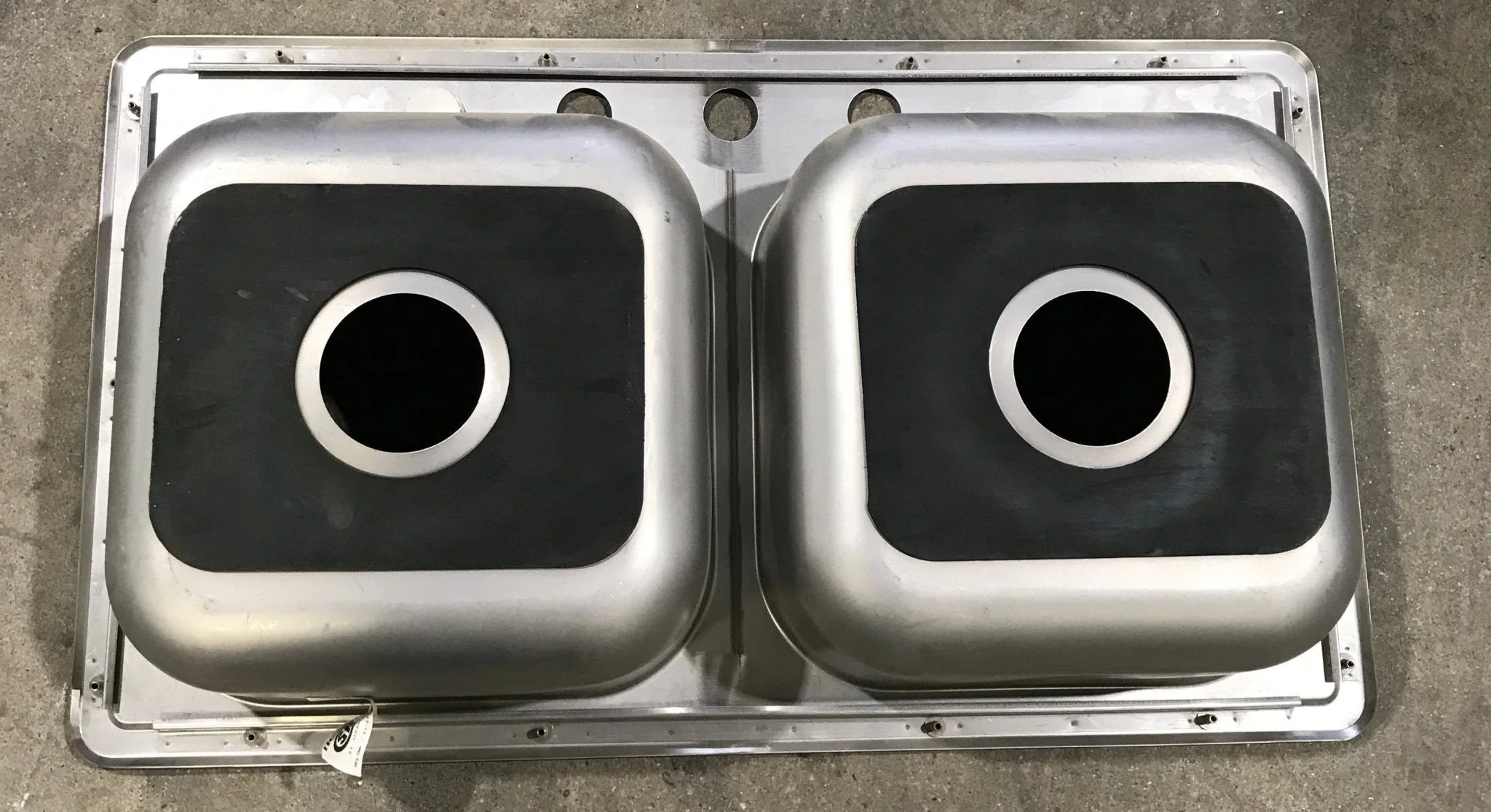 Used RV Kitchen Sink 33” L X 19” W - Image 4