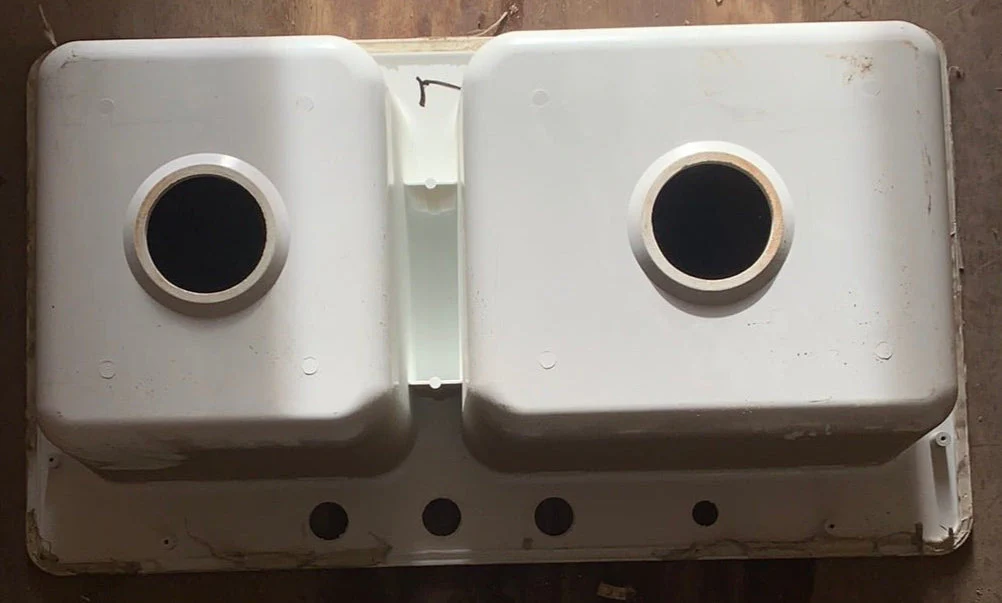 Used RV Kitchen Sink 33” W X 19” L - Image 2