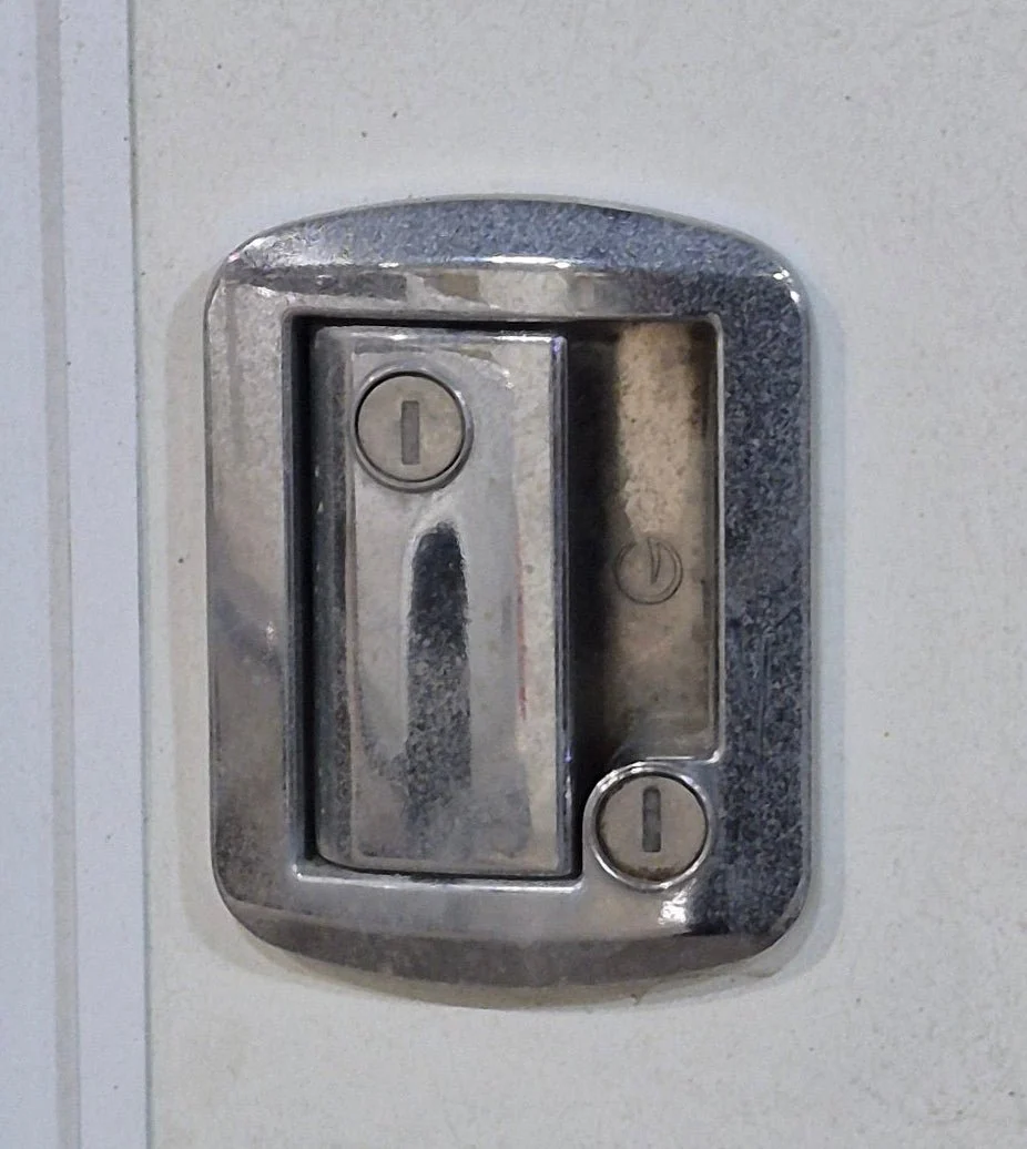 Used RV Radius Entry Door 24" x 72" - Image 4