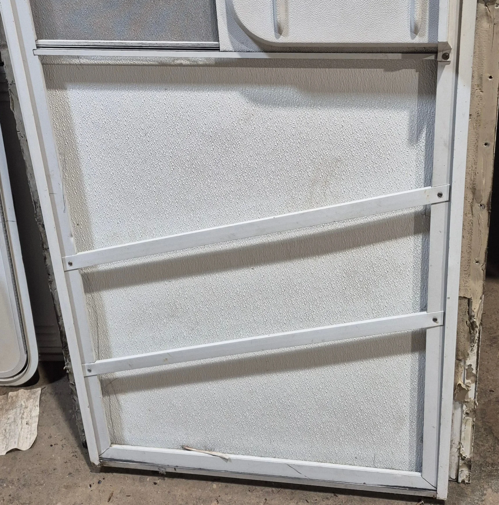Used RV Radius Entry Door 25 5/8" W x 71 7/8" H - Image 5