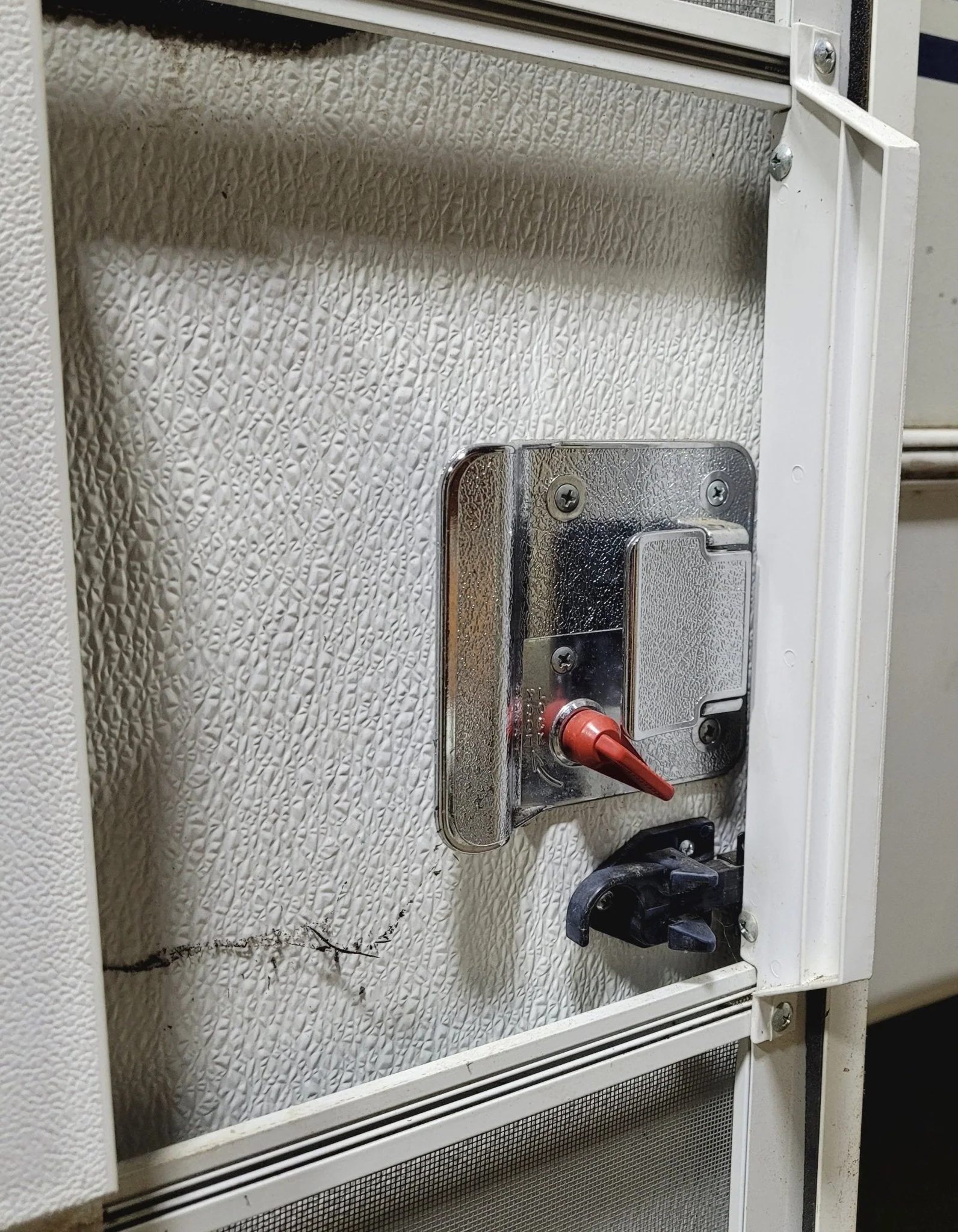 Used RV Radius Entry Door 25 5/8" W x 72" H - Image 6