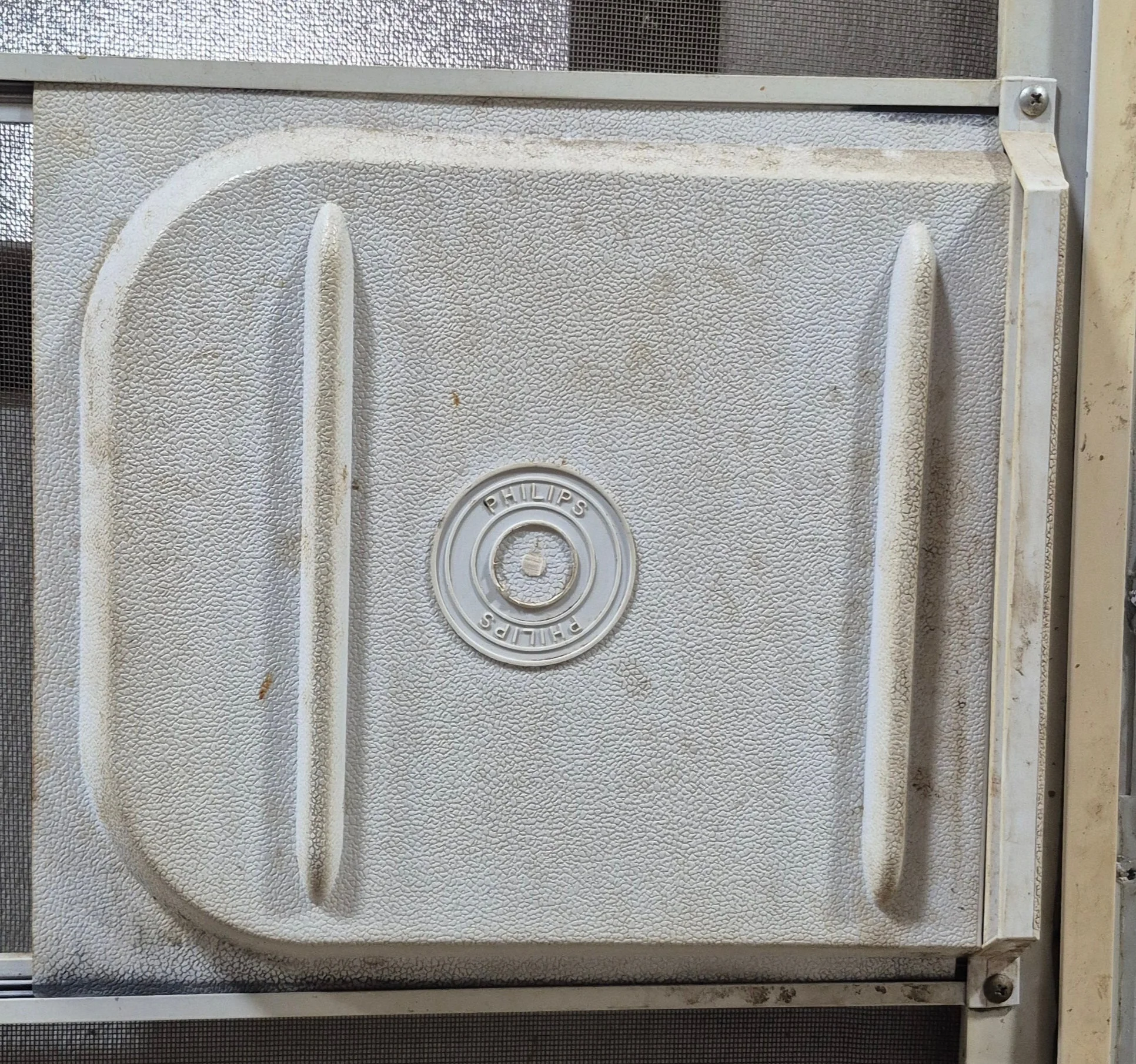Used RV Radius Entry Door 26" W x 70 1/8" H - Image 5