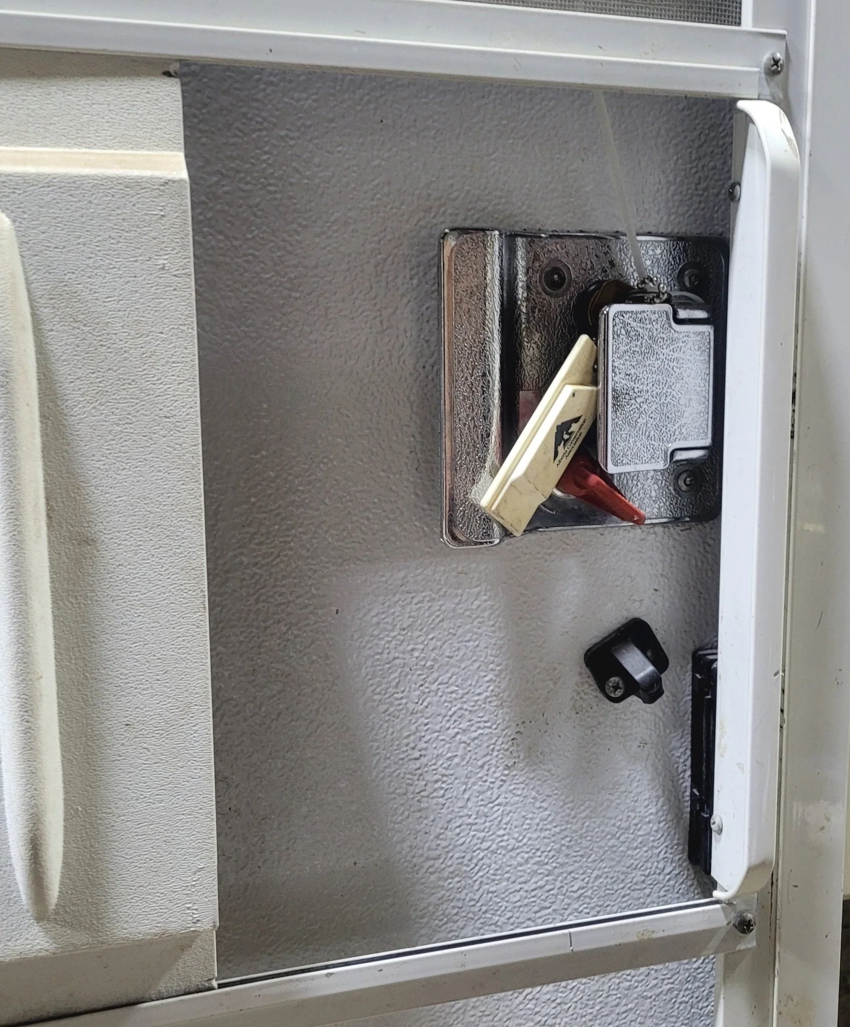 Used RV Radius Entry Door 29 1/2" W x 71 7/8" H - Image 6