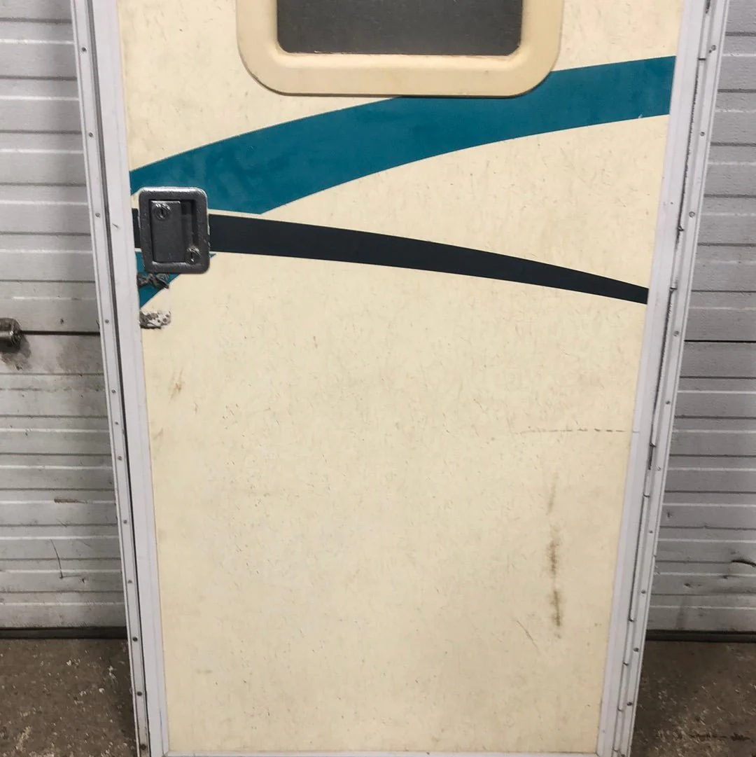 Used Rv Radius Entry Door 29 1/2 x 72 - Image 2