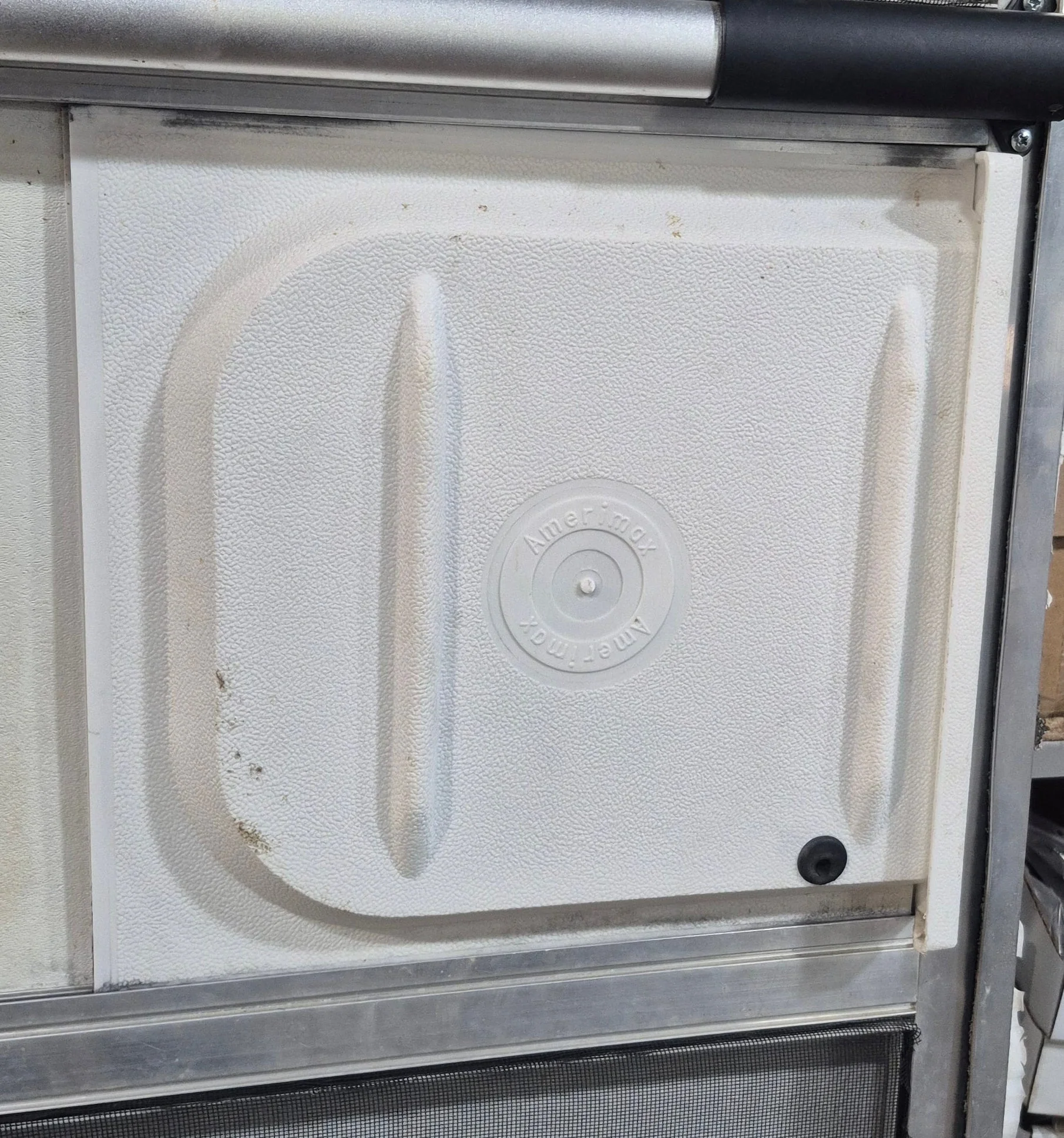 Used RV Radius Entry Door 29 3/4" x 69 5/8" - Image 5
