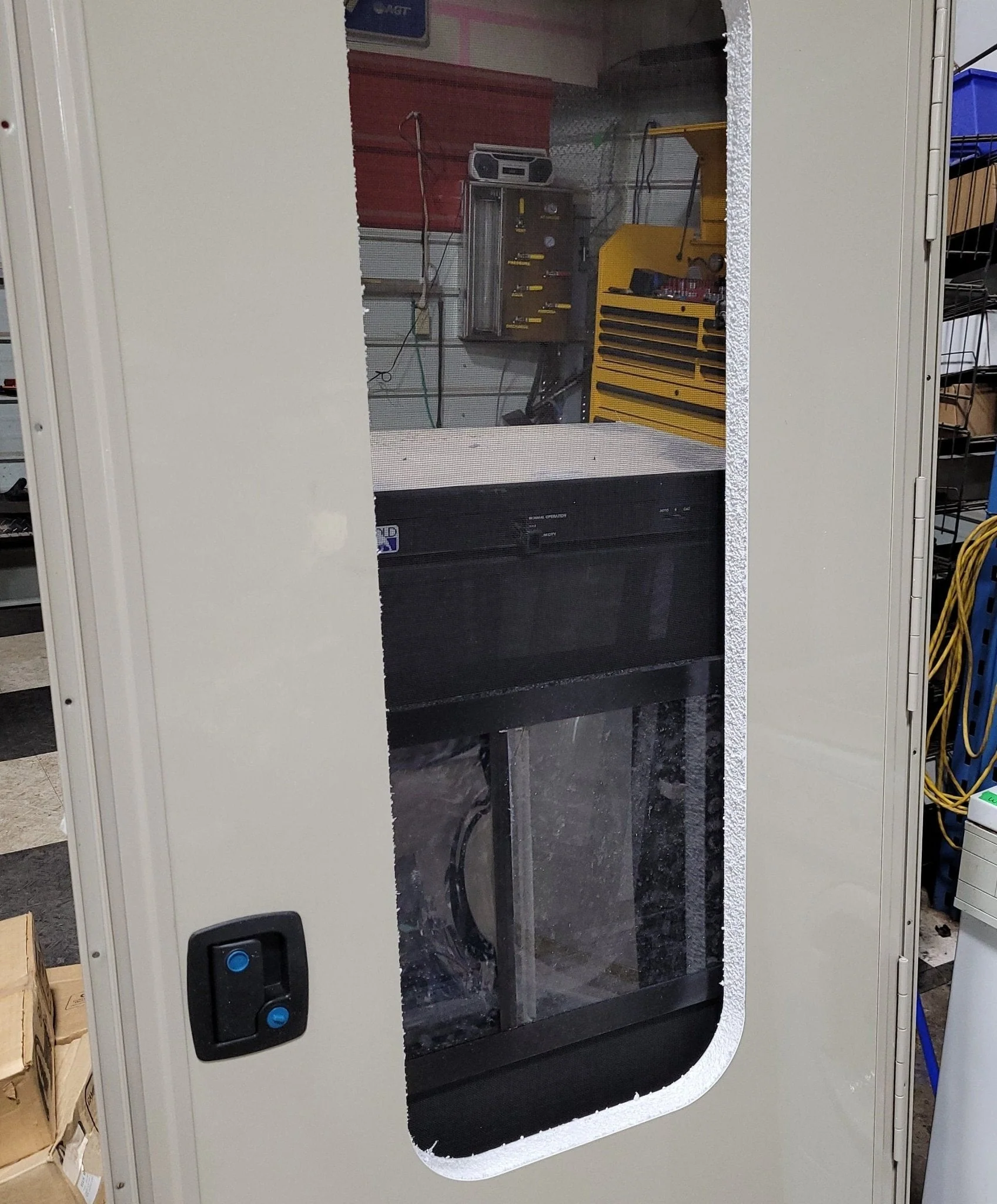 Used RV Radius Entry Door 29 3/4" x 77 3/4" Challenger Door (CARB 93120P2) - Image 2