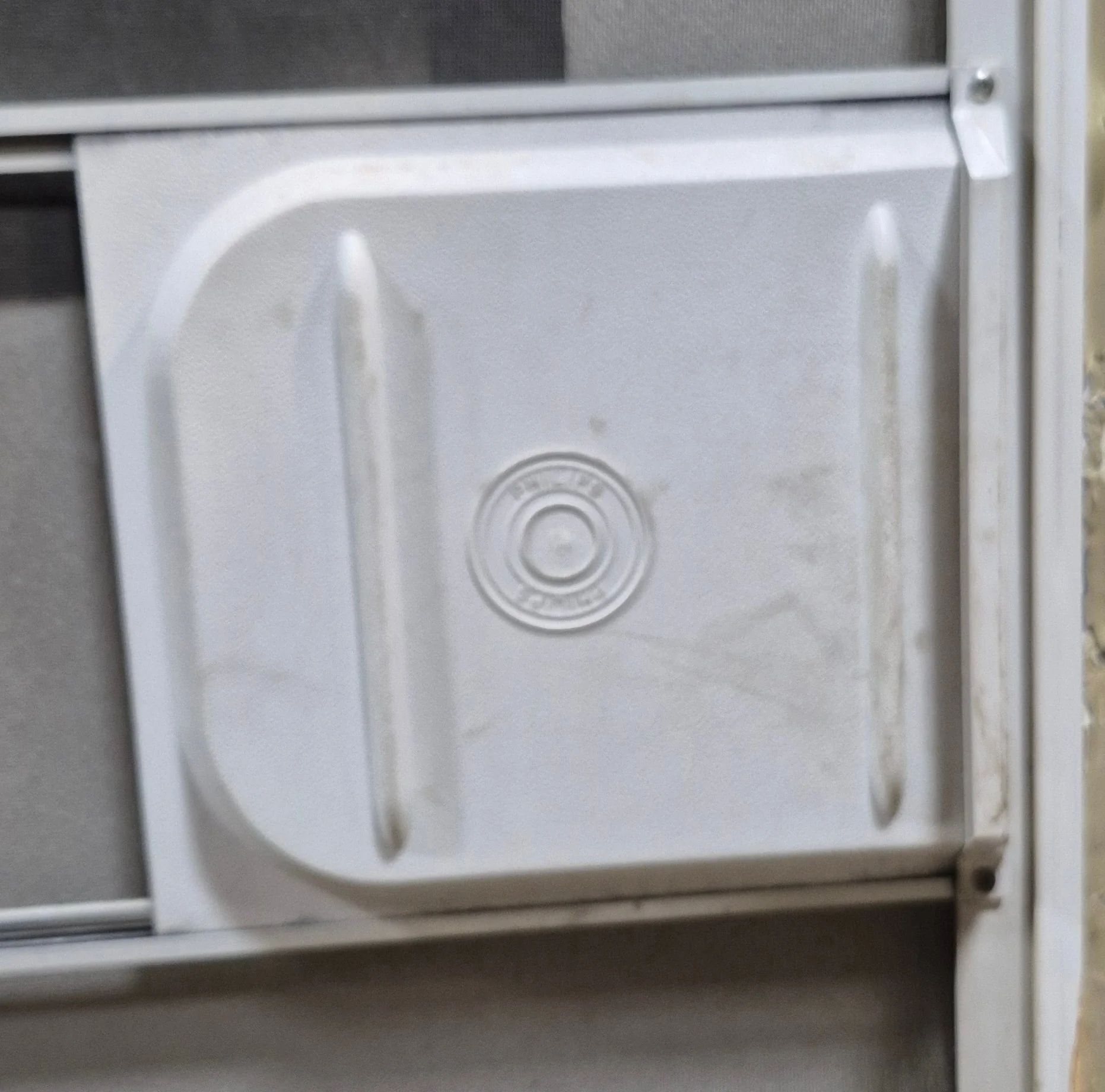 Used RV Radius Entry Door 29 5/8" W x 70" H - Image 5