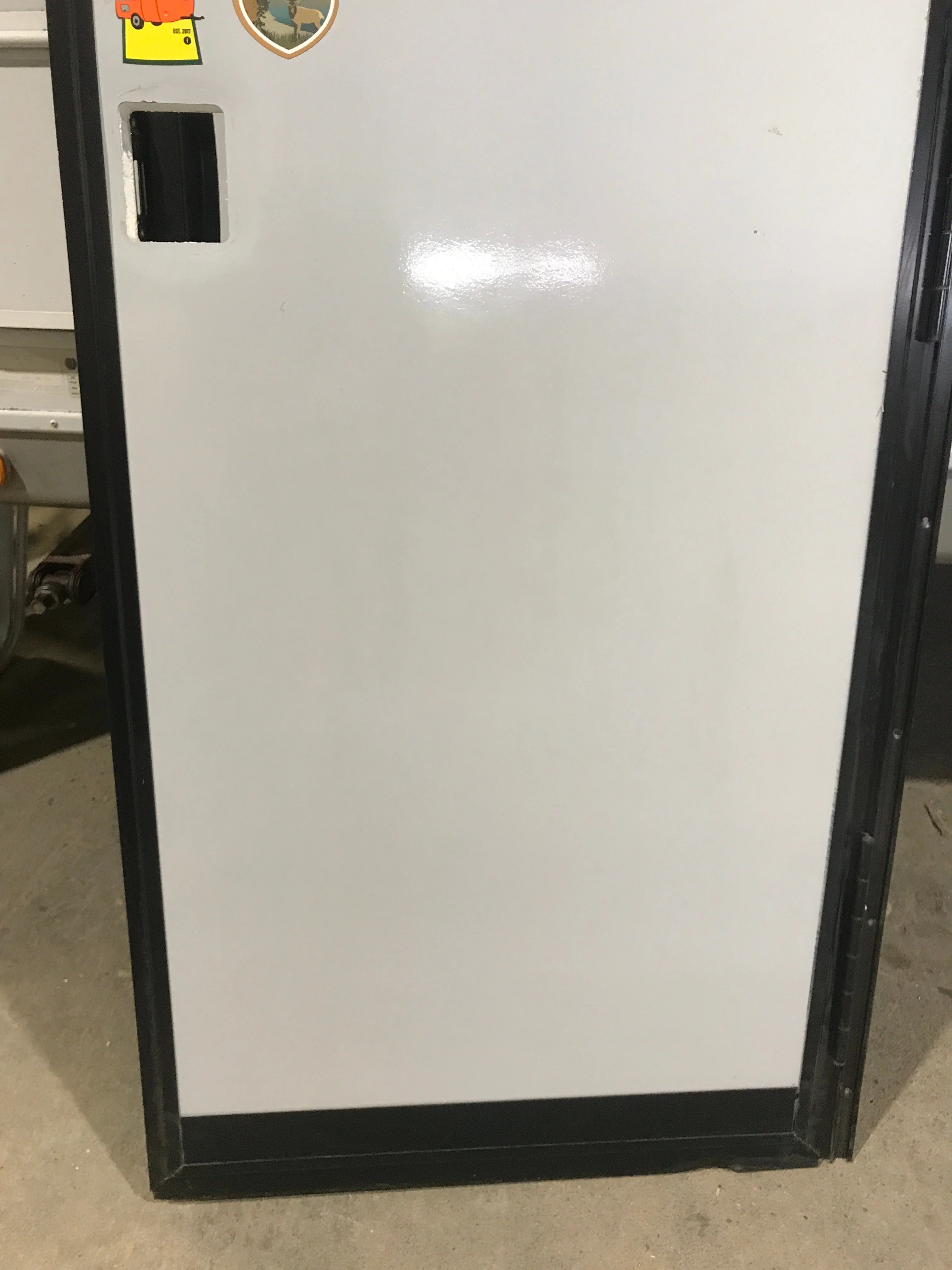 Used RV Radius Entry Door 72" x 25 1/2" - Image 3