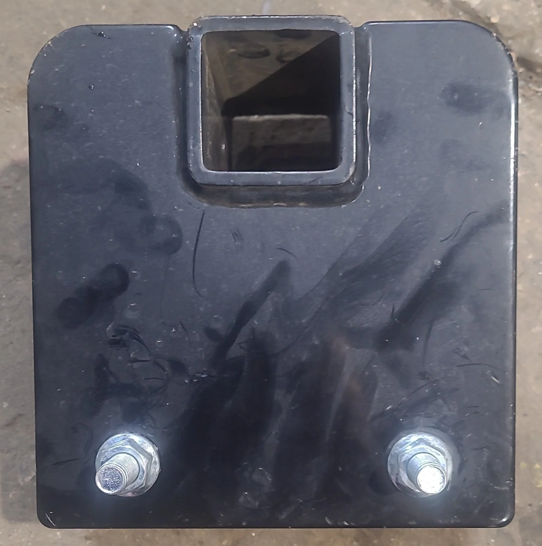 Used RV Rear Receiver Hitch - Image 3