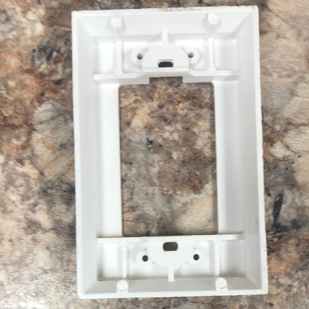Used RV Receptacle Wall / Face Plate - Image 2