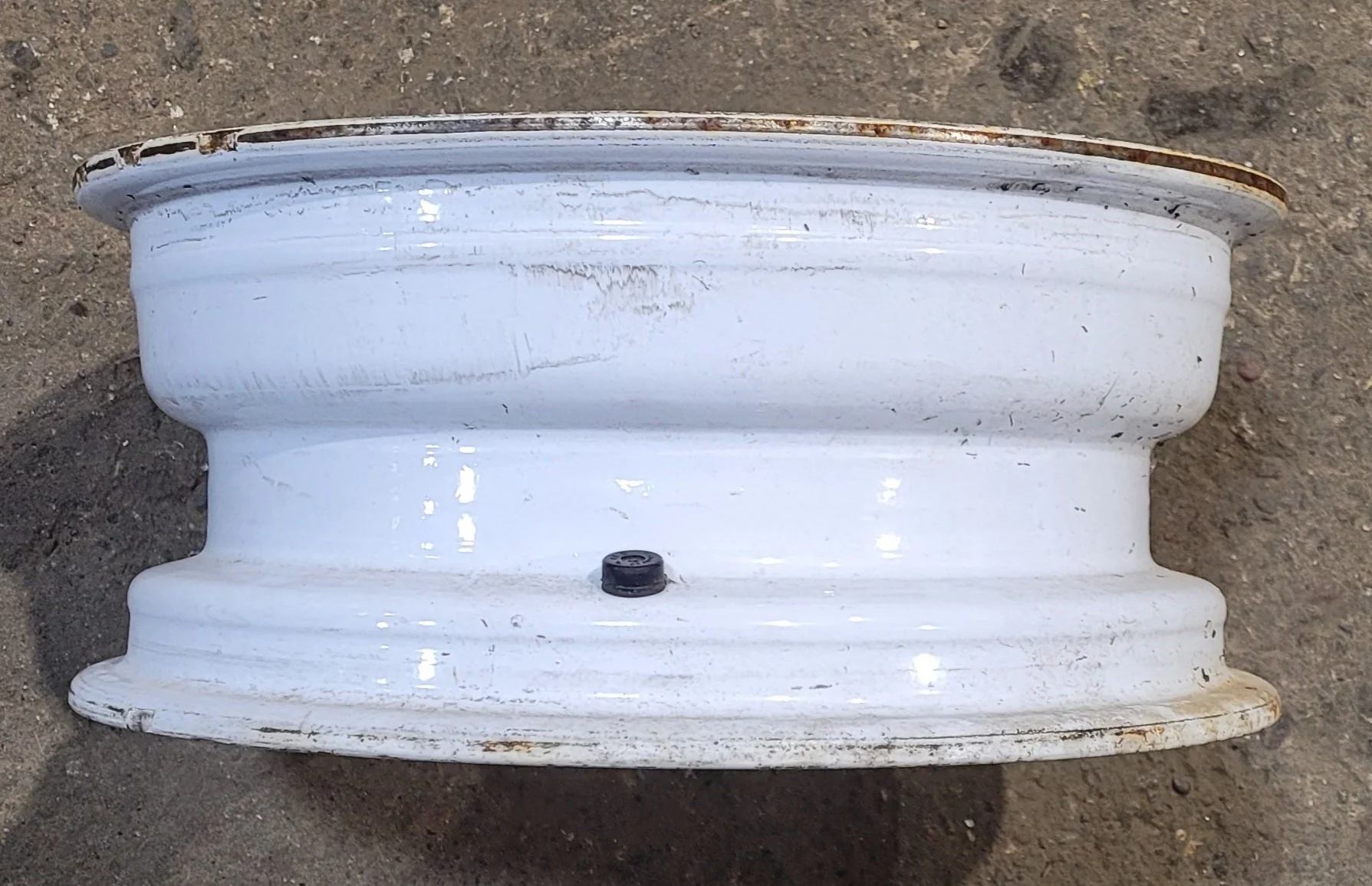 Used RV Rim 14" 6 bolt - Image 4