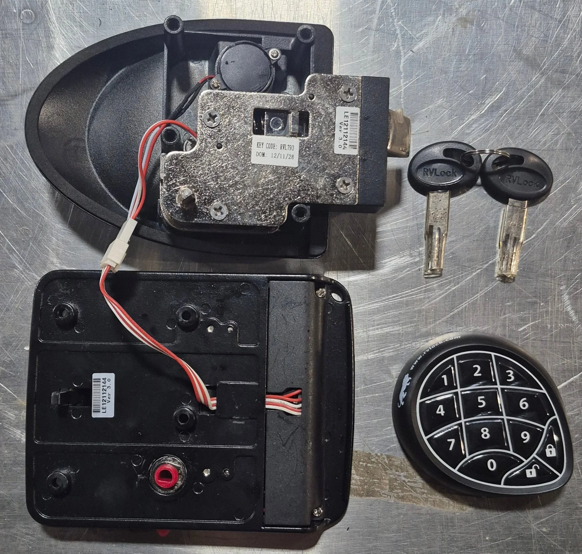 Used RV RVLocks Entry Door Lock With Deadbolt , Keyed and Keyless Entry - Image 4