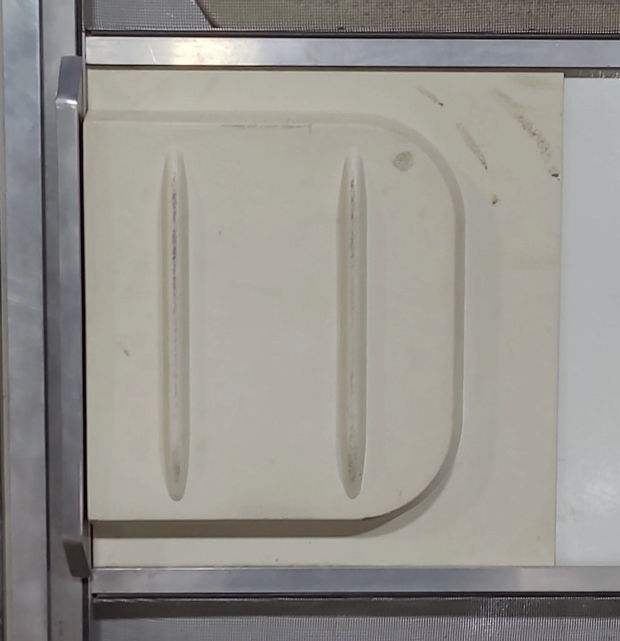 Used RV Square Entry Door 23 3/4" x 66 3/4" - Image 6