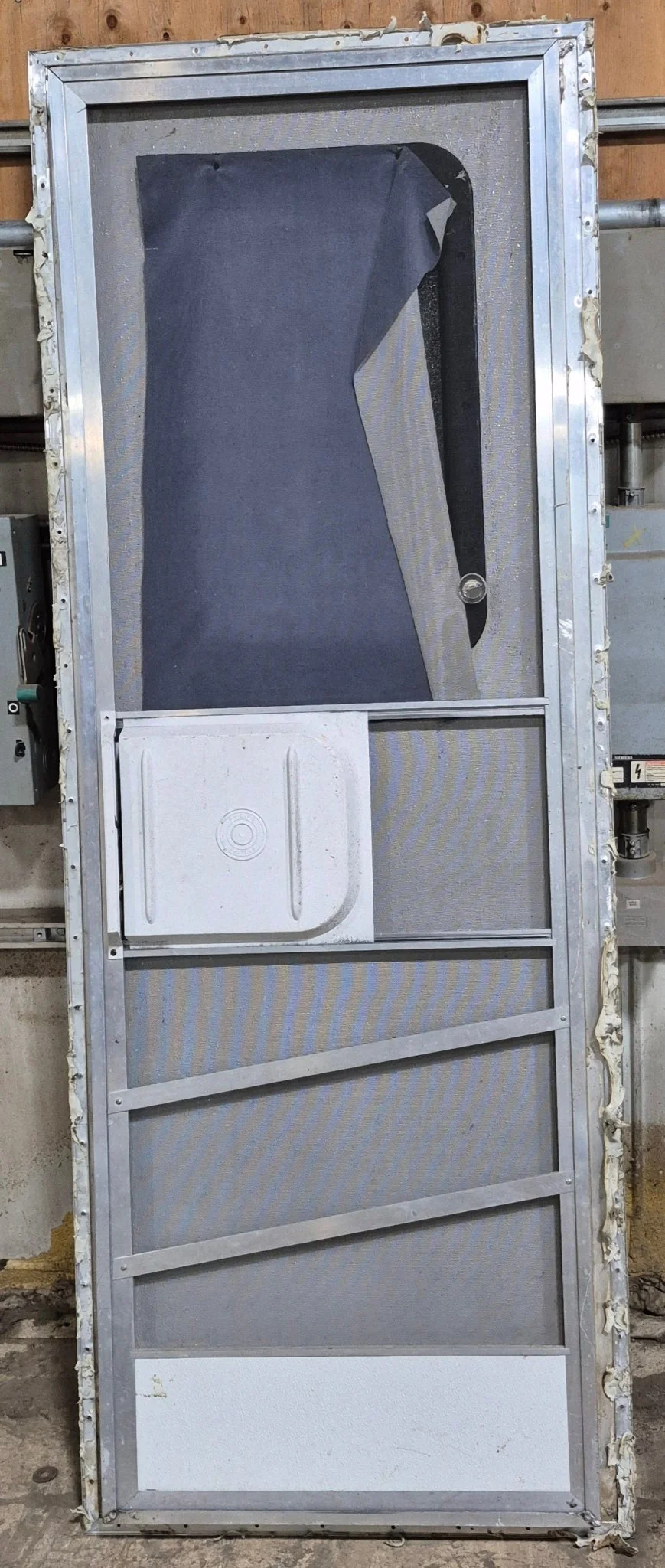 Used RV Square Entry Door 24" x 69 5/8" - Image 4