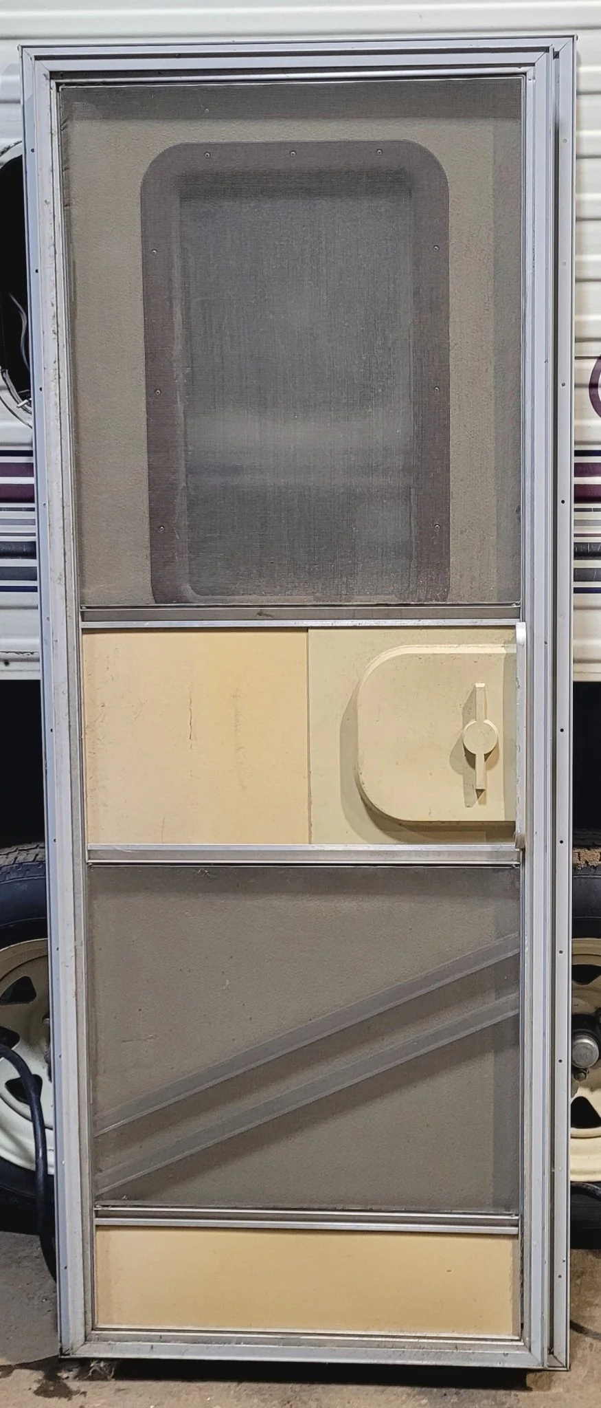 Used RV Square Entry Door 25 7/8" x 67 7/8" - Image 4