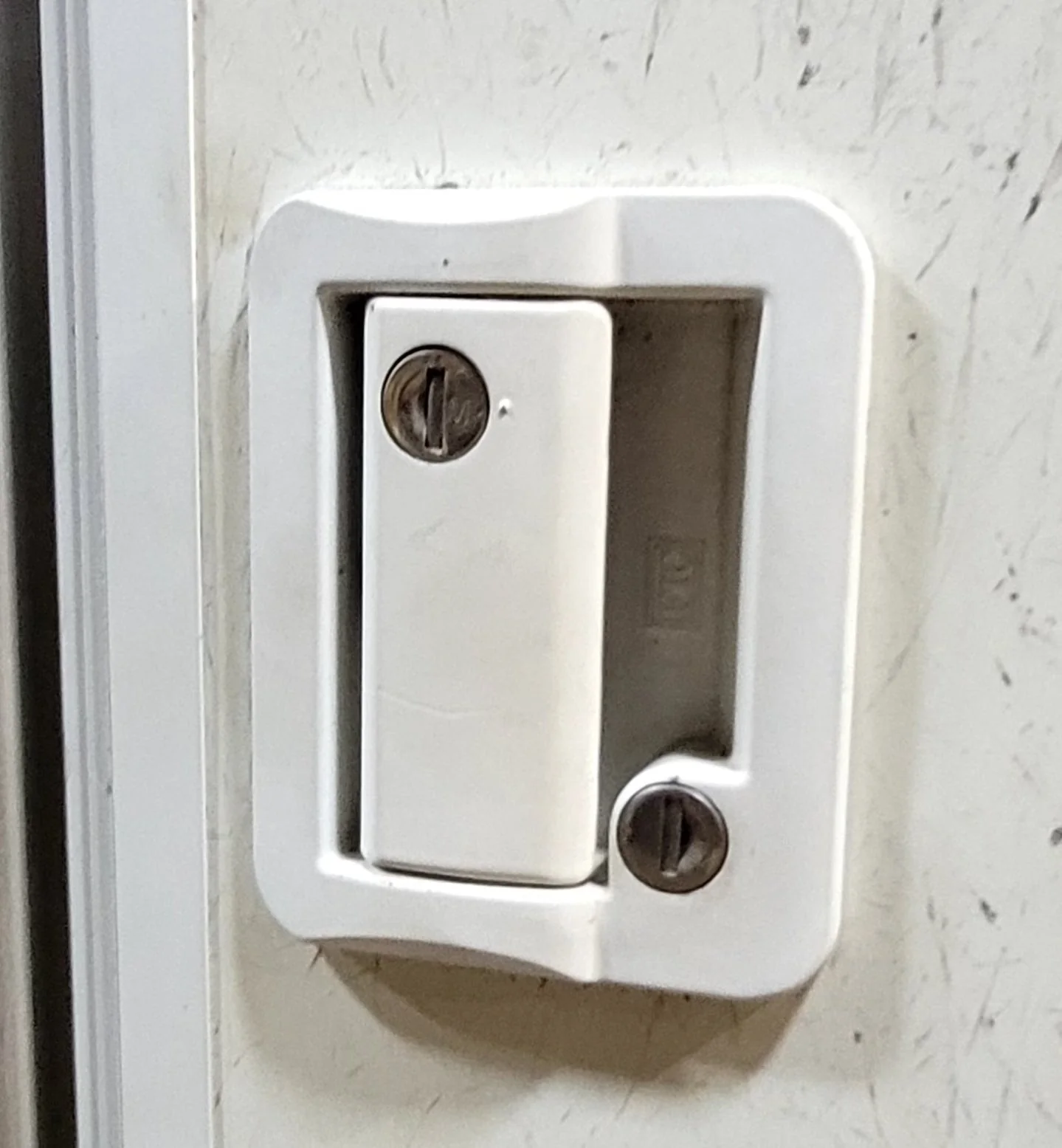 Used RV Square Entry Door 26 1/8" x 69 5/8" - Image 3