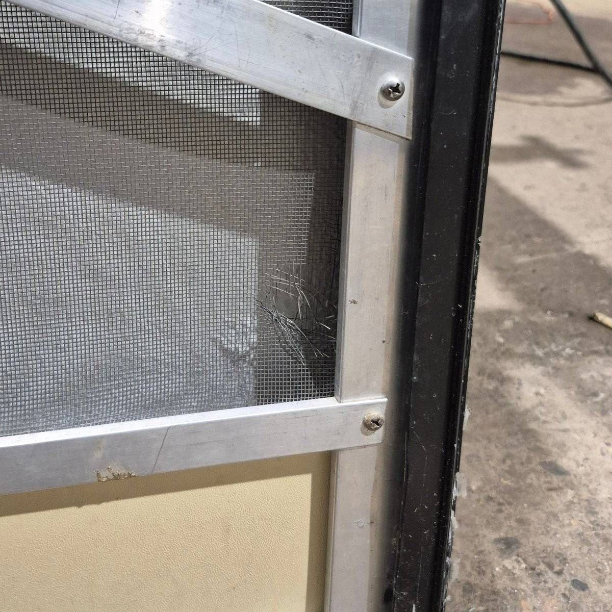 Used RV Square Entry Door - 29.75 X 71.75 X 1.25 - Image 7