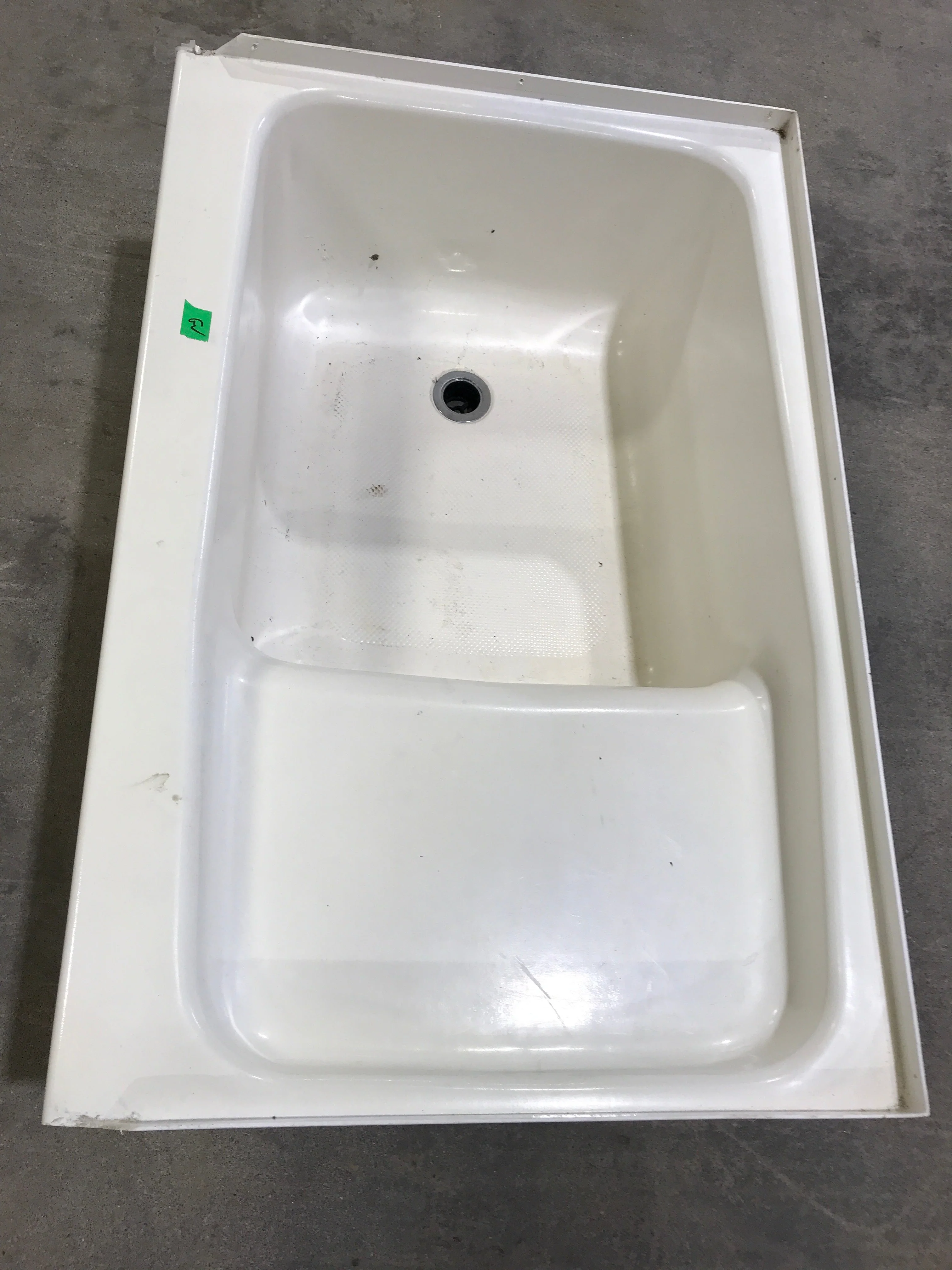 Used RV Step Bath Tub 36” L x 24” W - Left Hand Drain - Image 2