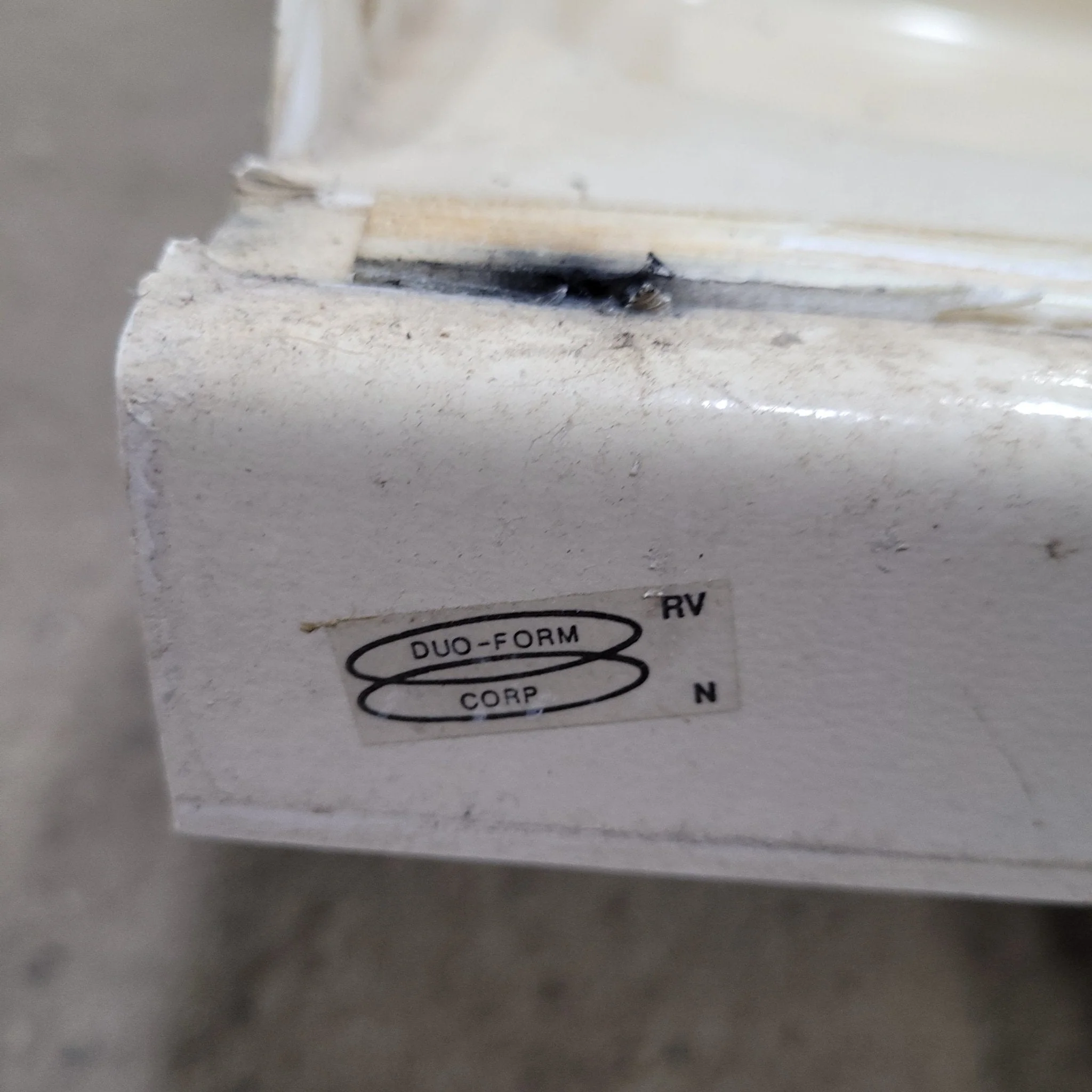 Used RV Step Bath Tub 36” x 24” - Right Hand Step - Image 2