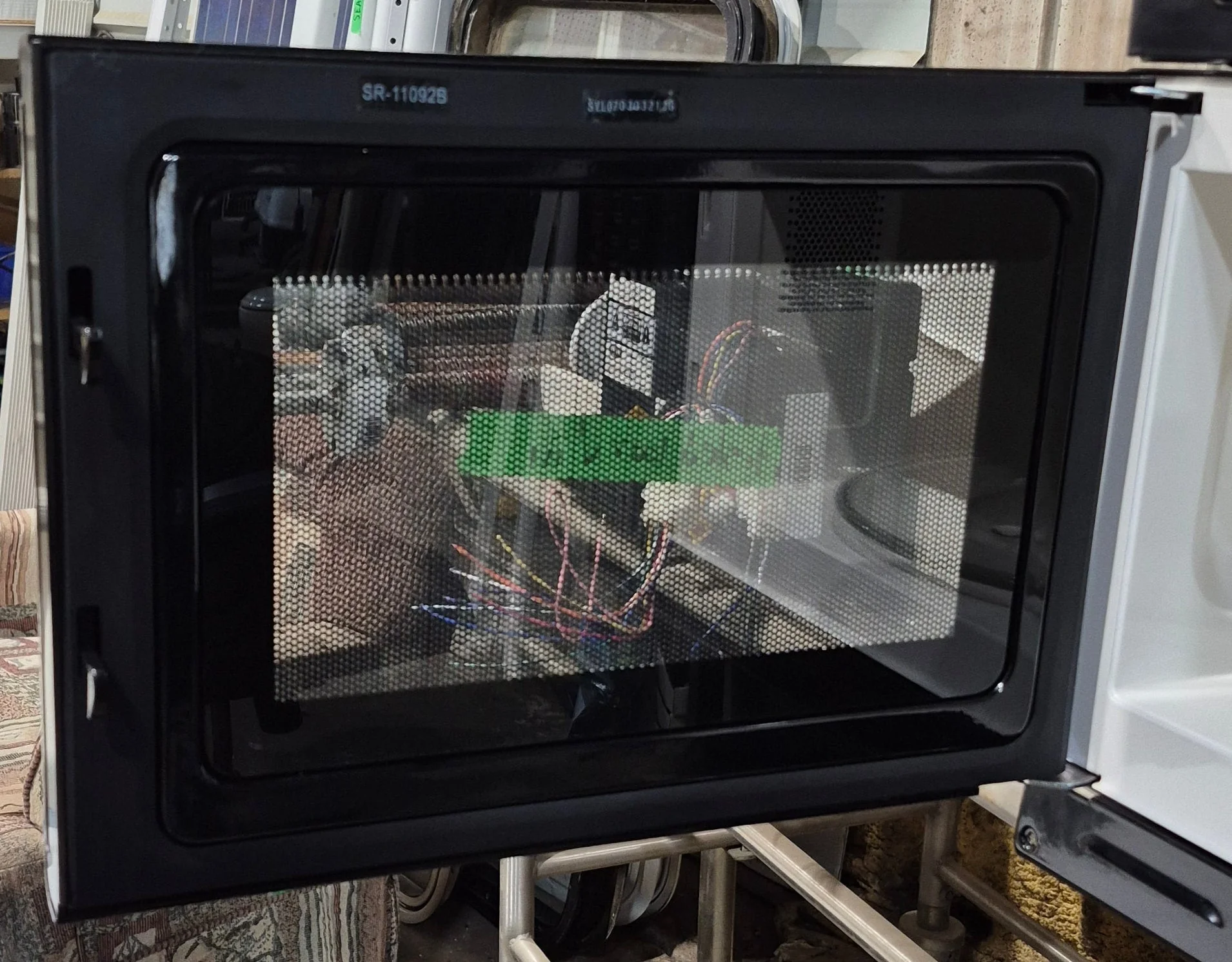 Used RV Sylvania Microwave, 20" W x 12" H x 13 1/4" D - Image 3