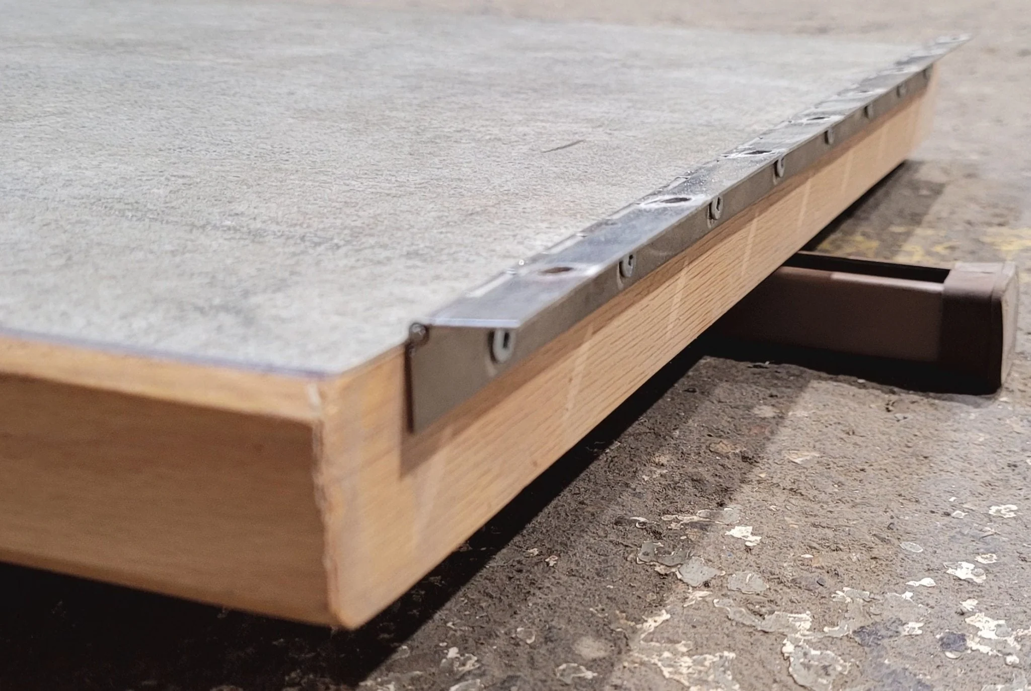 Used RV Table Top 17 1/8" W x 27 3/8" D - Image 4