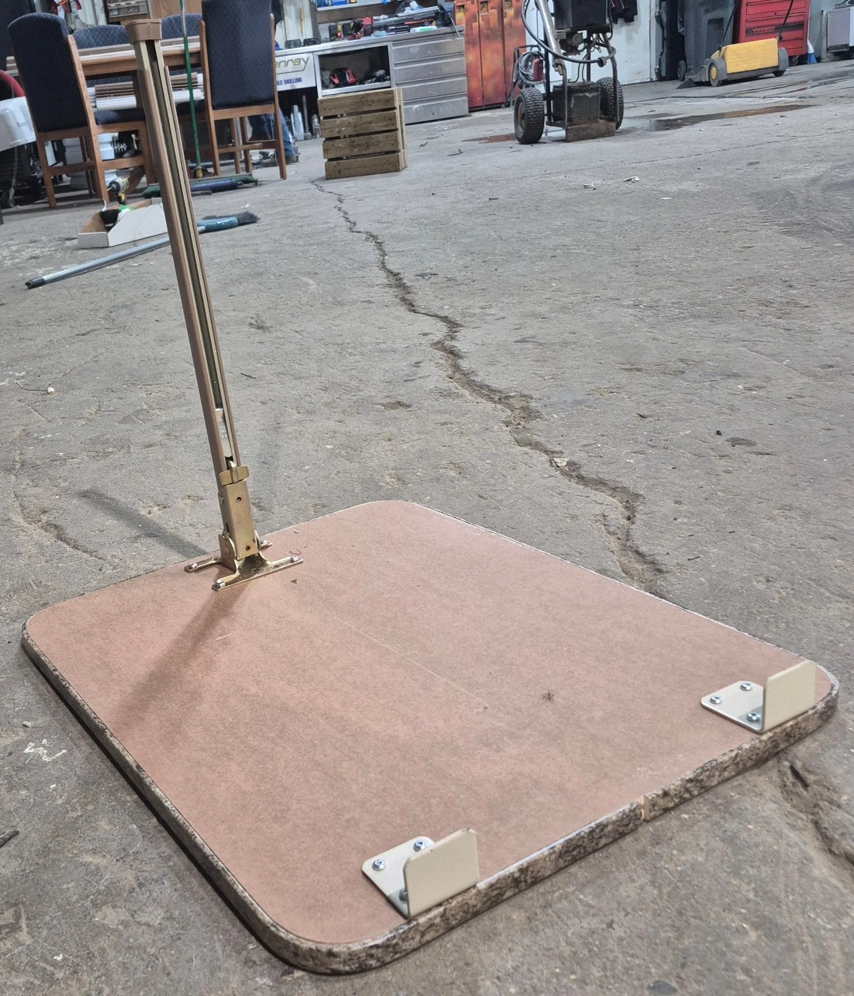 Used RV Table Top 18" W x 22 3/8" L - Image 5