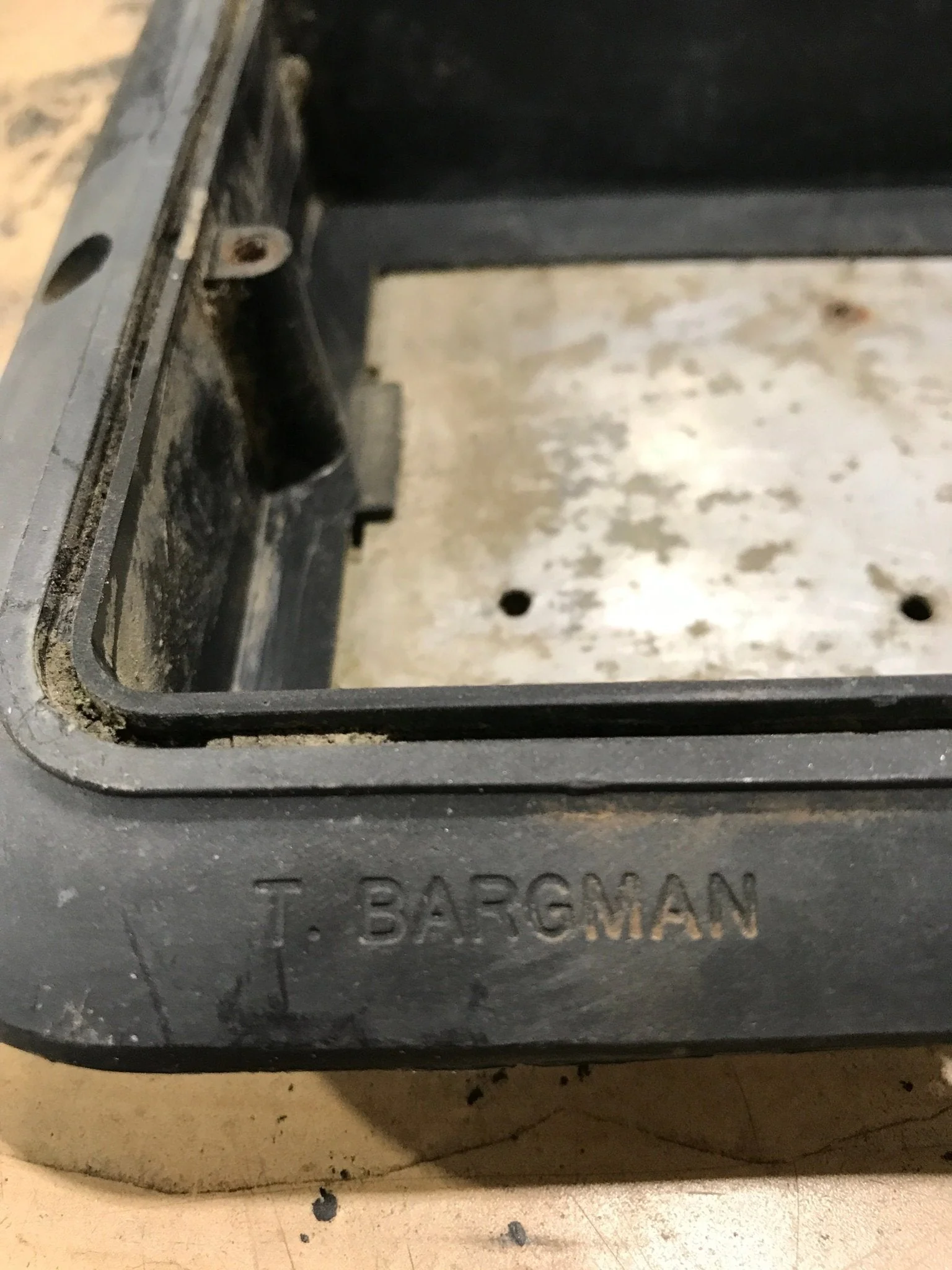 Used RV Tail Light Assembly - Image 3