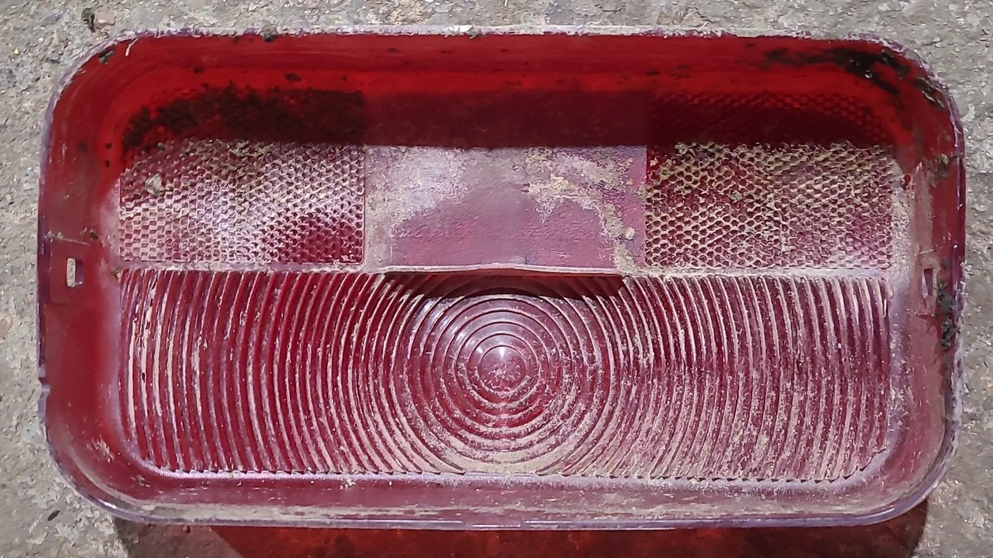 Used RV Tail Light Replacement Lens SAE-AILRST 94 - DOT - Image 3
