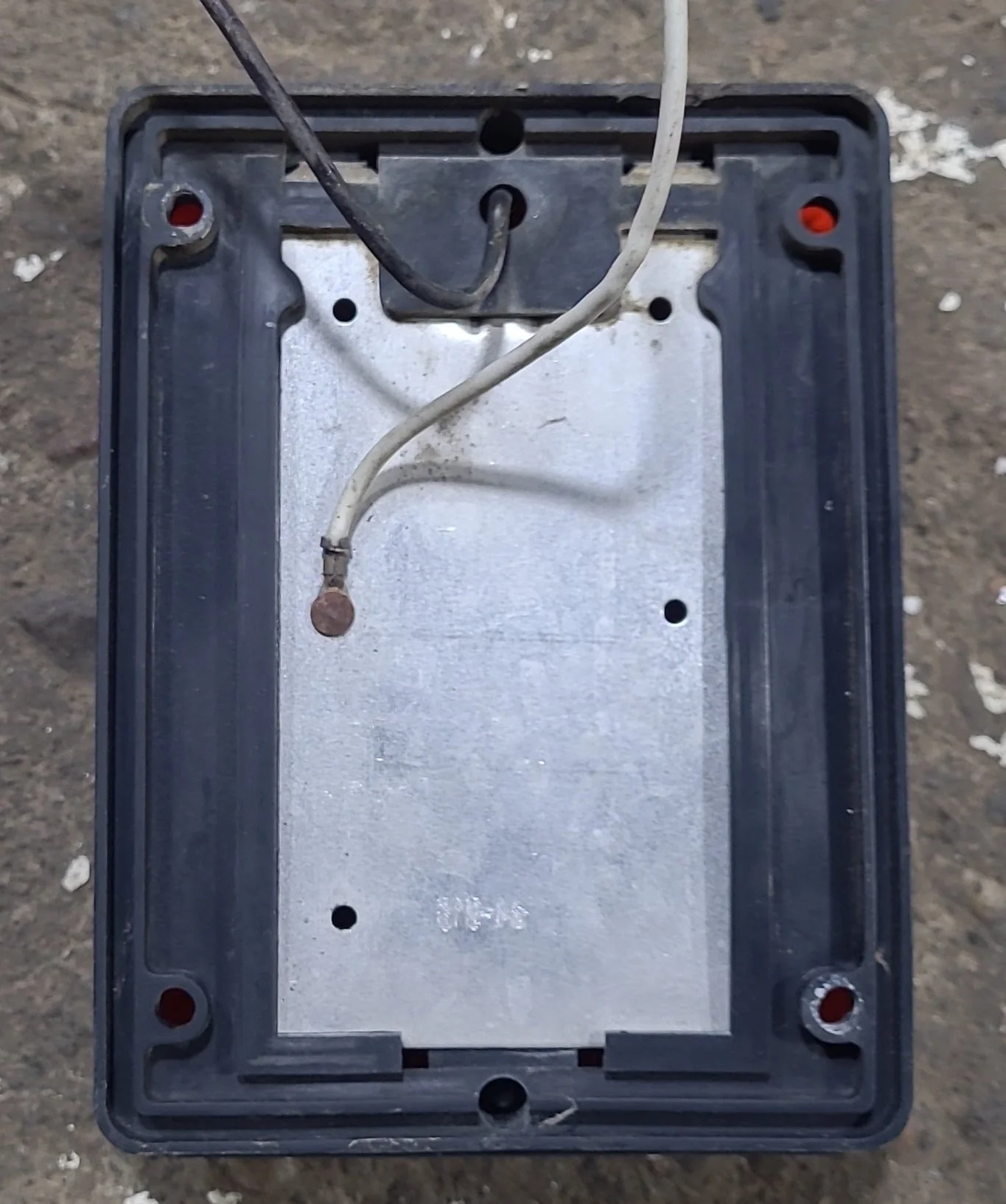 Used RV Tail Light Replacement Assembly - Image 3
