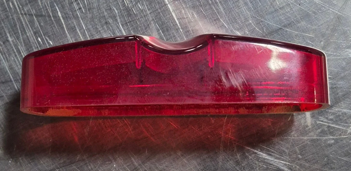 Used SAE-A-P2-DOT Replacement Lens for Marker Light - Red - Image 3