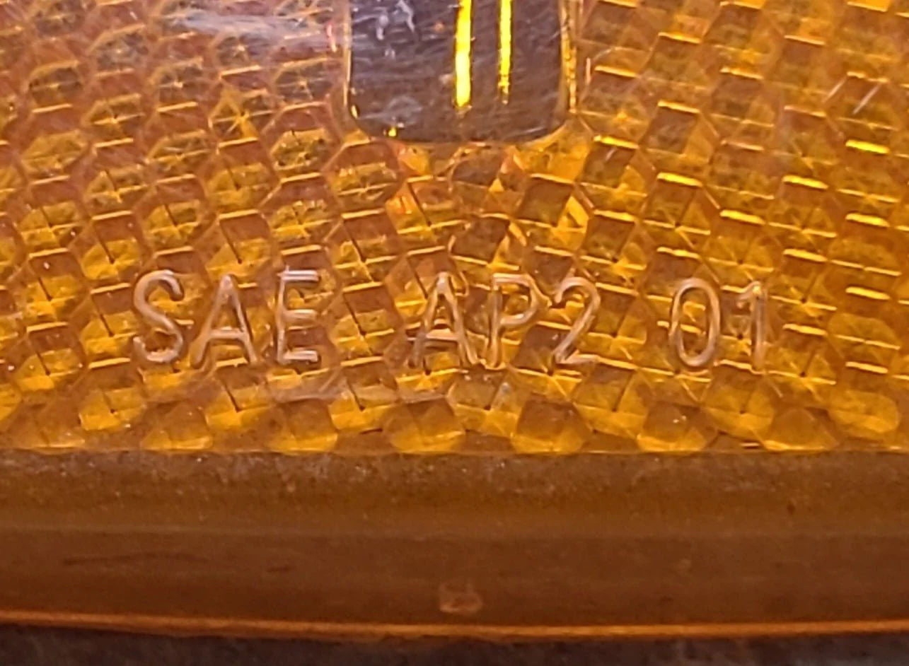 Used SAE AP2 01 Replacement Lens for Marker Lights - Amber - Image 2