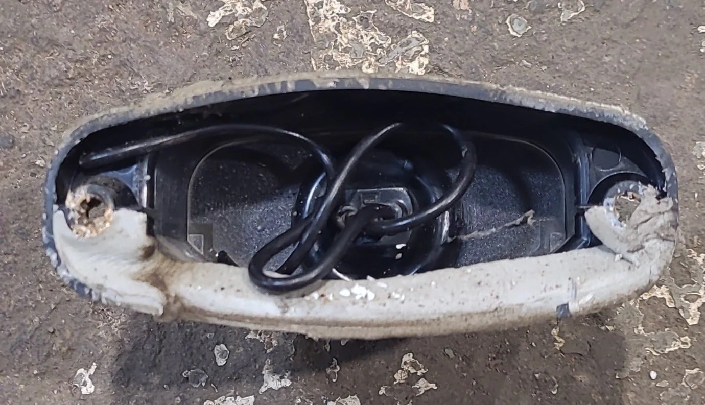 Used SAE L 95 Bargman 62 Series DOT Licence Plate Light, Black - Image 4