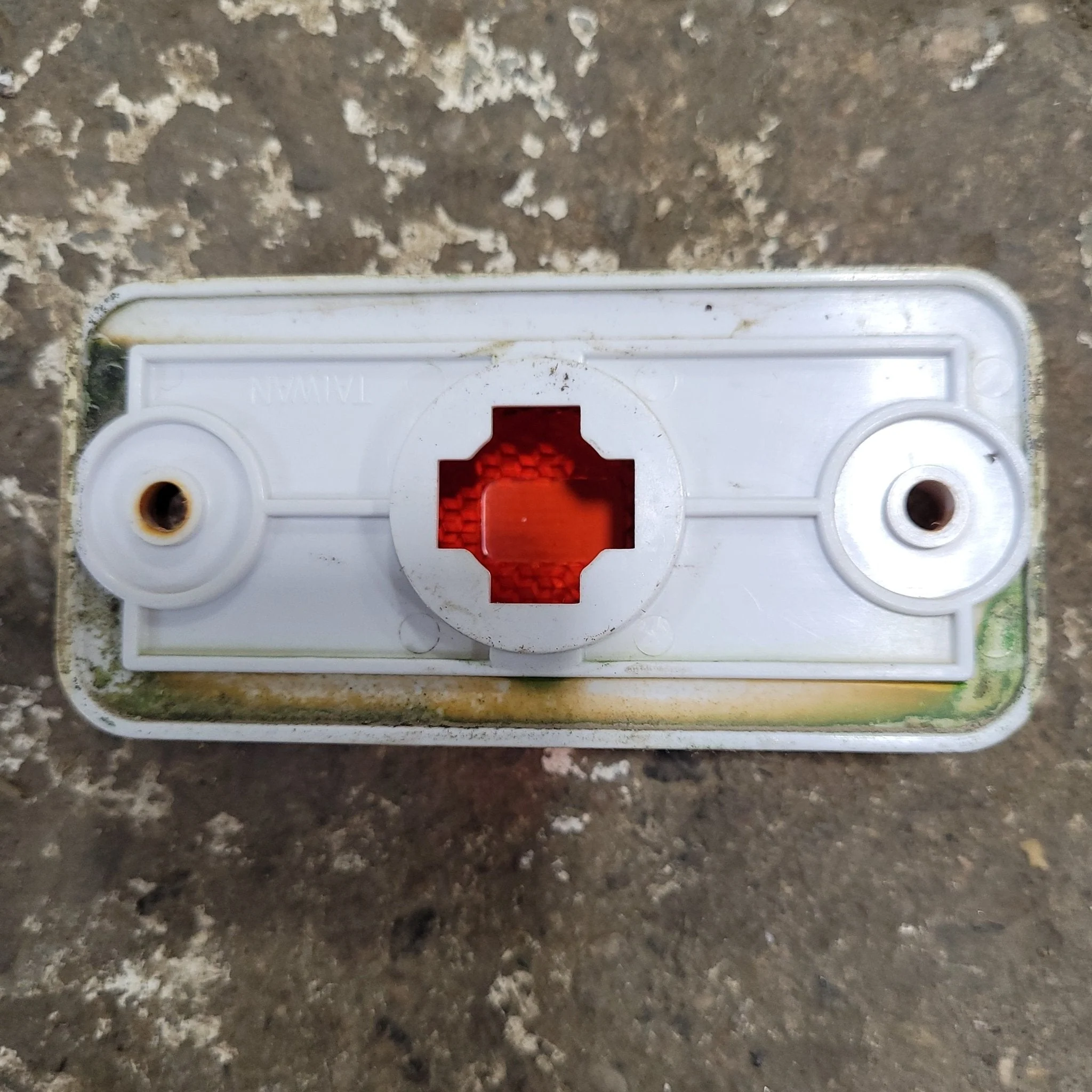 Used SAE-P2-A-98 Replacement Lens for Marker Light - Red - Image 2