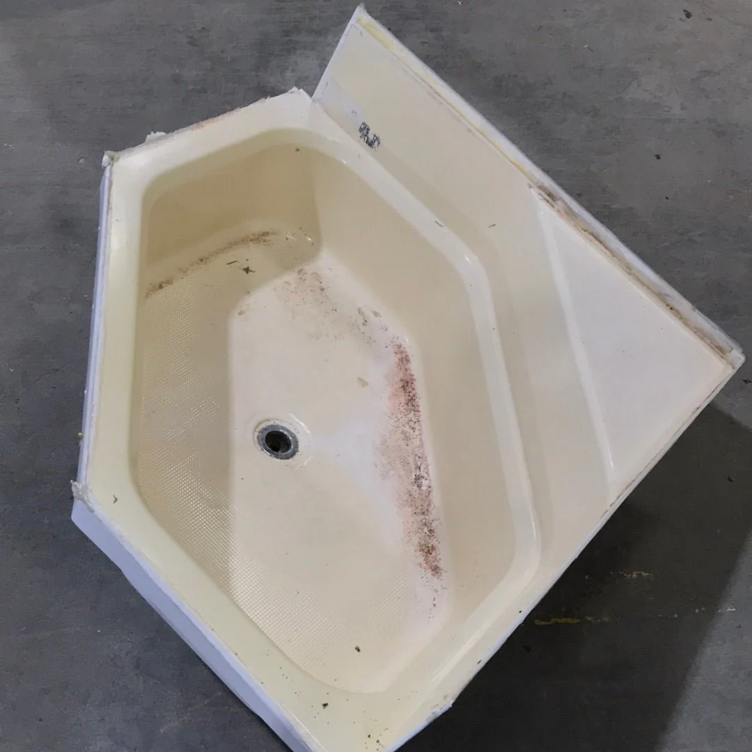 Used Shower Base (pan) W/Seat - Image 3