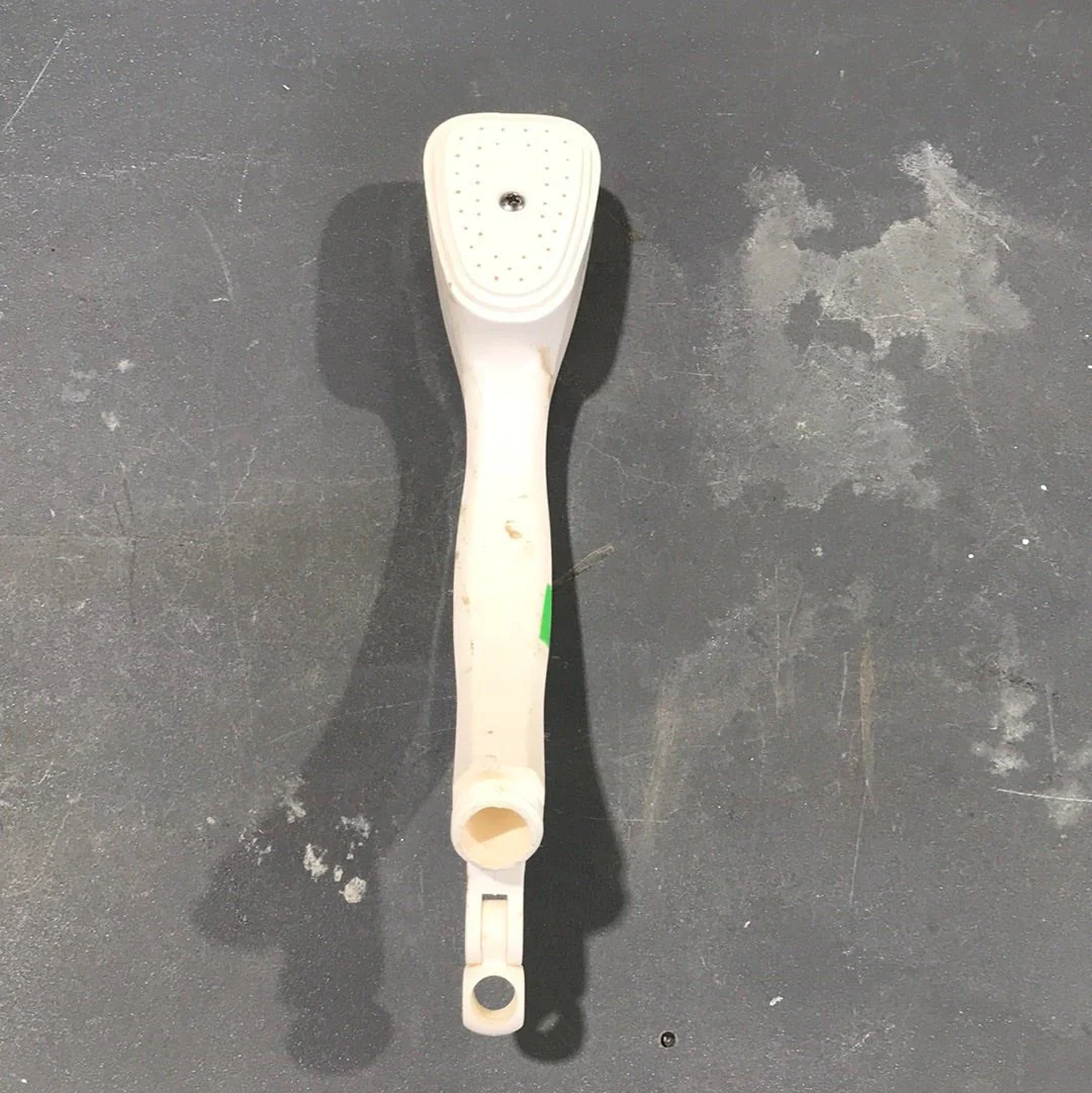 Used Shower Head, White, 8"