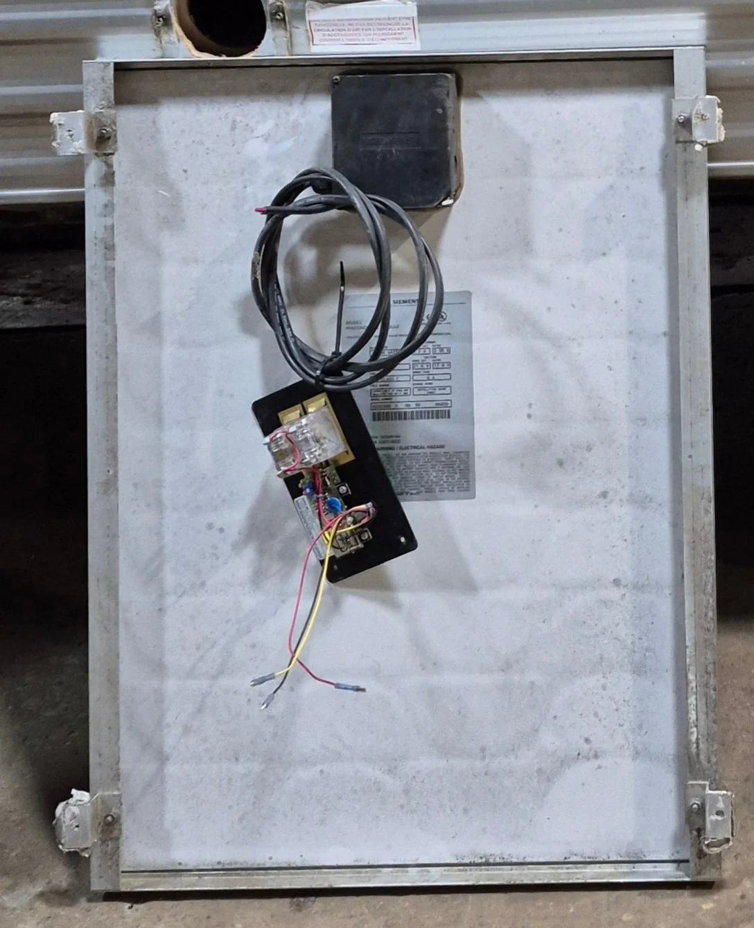 Used SIEMENS Solar Panel 50 WATT - Model SR50 - Image 2