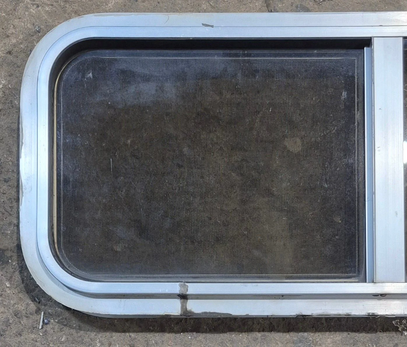 Used Silver Radius Opening Window : 30" W x 11 1/2" H x 1 3/4" D - Image 2
