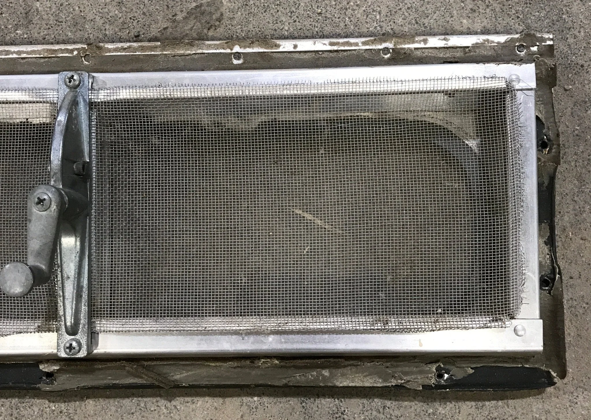 Used Silver Square Opening Window: 17 3/4" W x 5 1/2" H x 3/4" D - Image 6