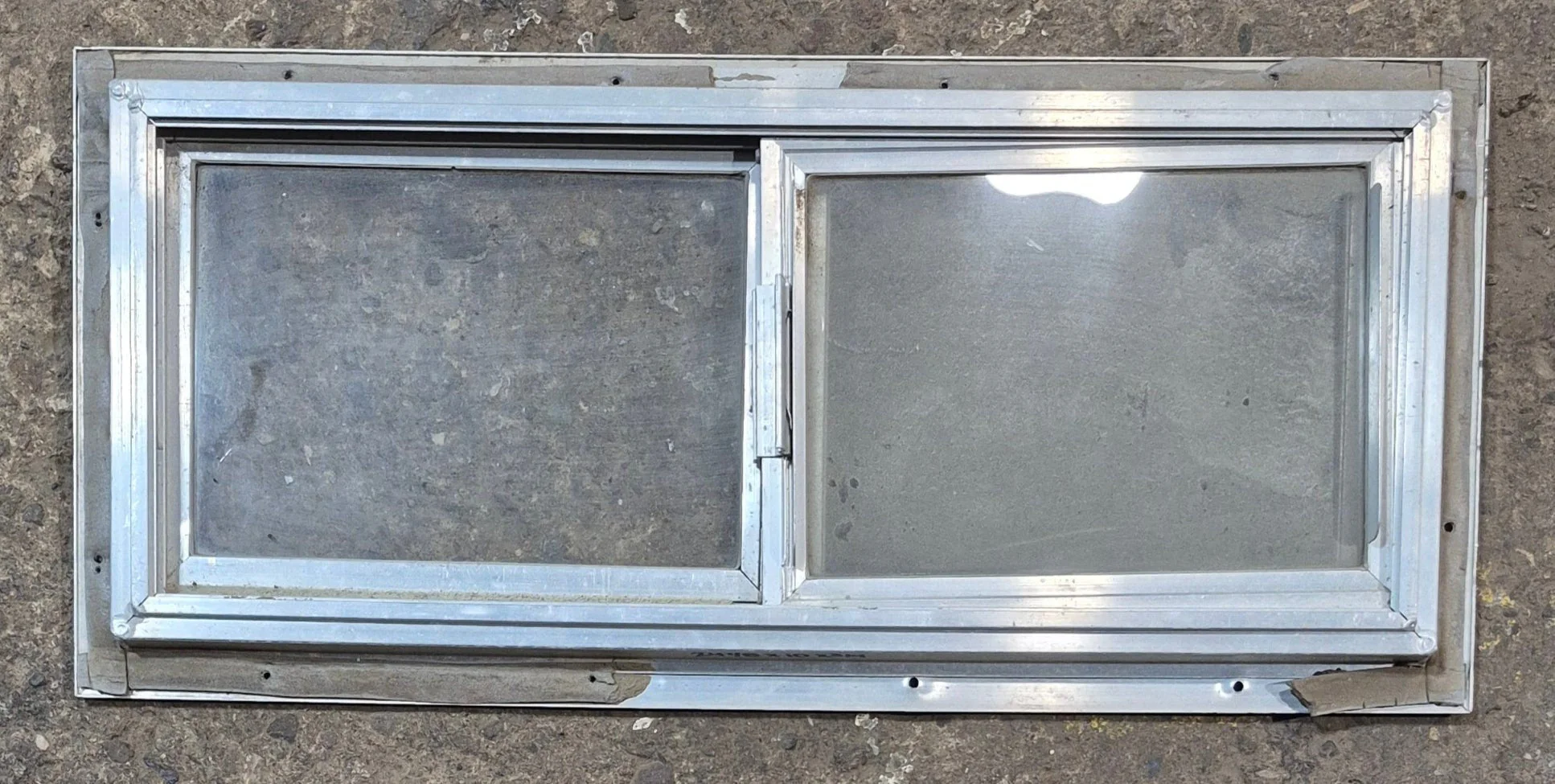 Used Silver Square Opening Window: 24 1/8" W x 10" H x 3/4" D - Image 5