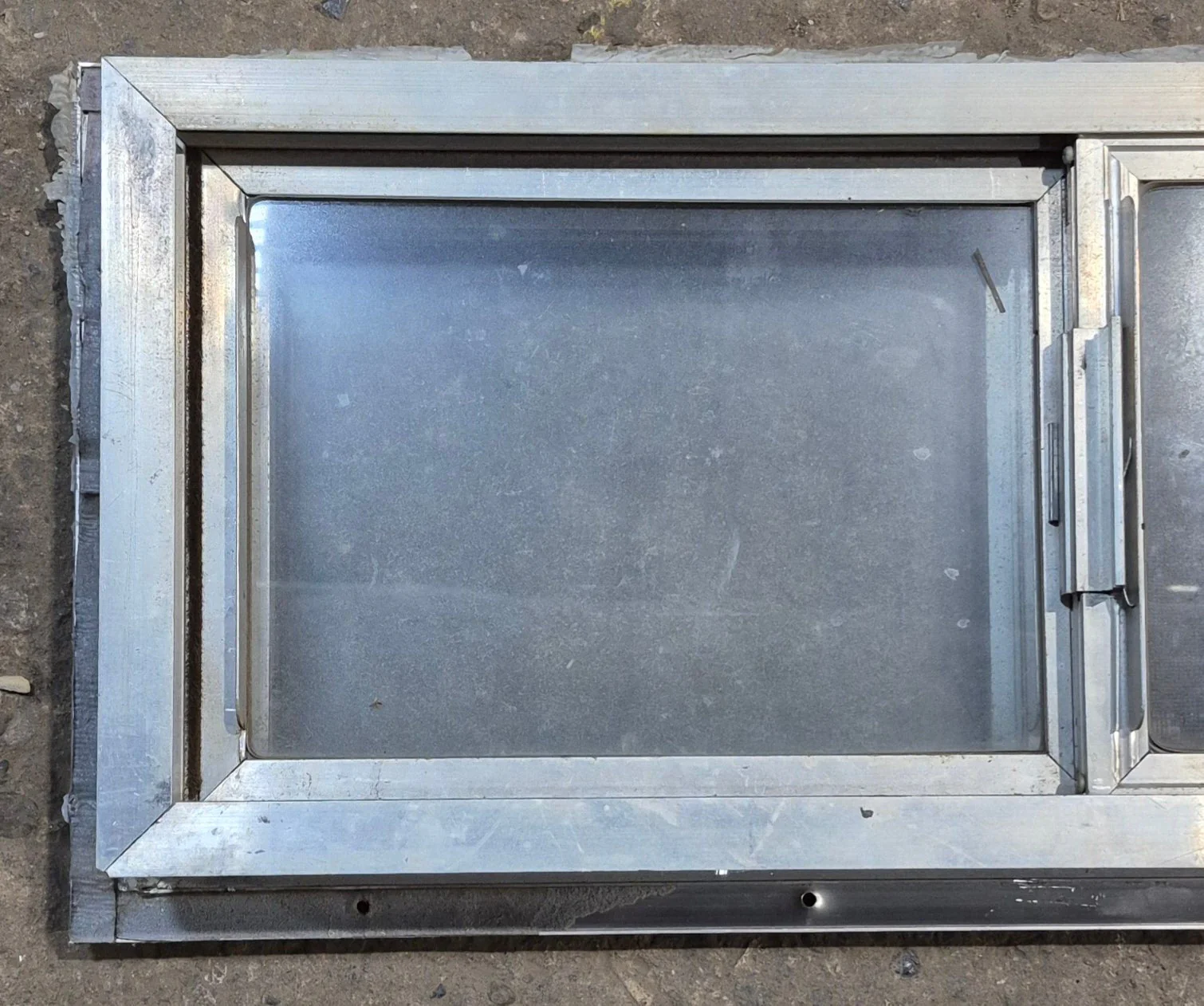 Used Silver Square Opening Window: 24" W x 10" H x 2 1/2" D - Image 6