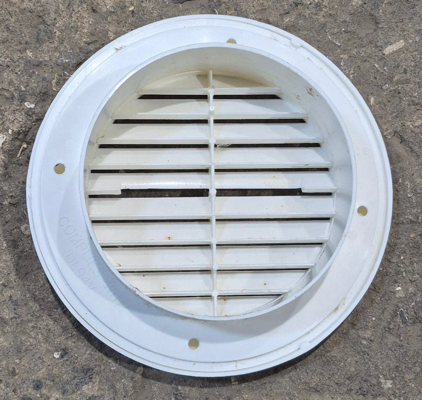 Used Single 5” Off White A/C Ducting- Single - Image 3
