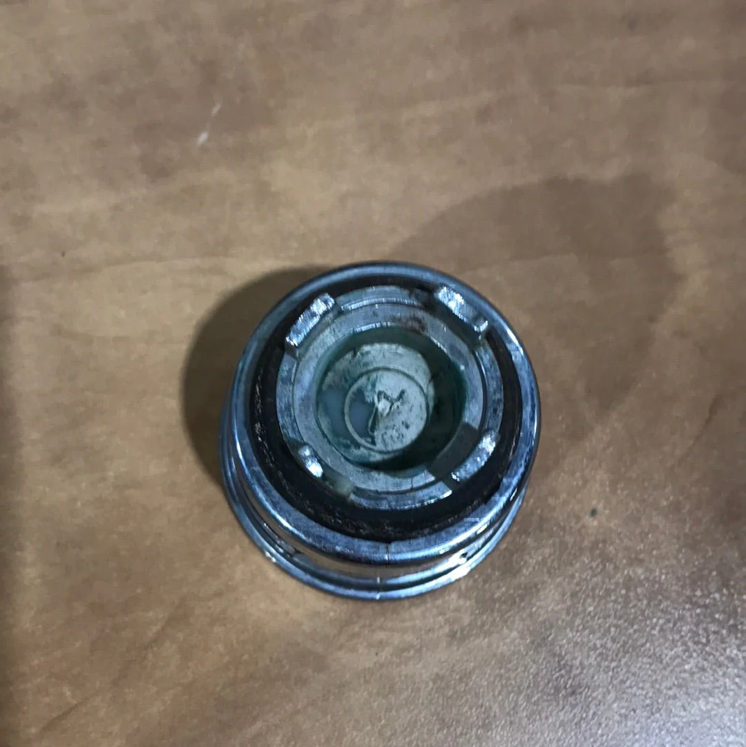 Used Sink Stopper Drain 1 1/2" - Image 3