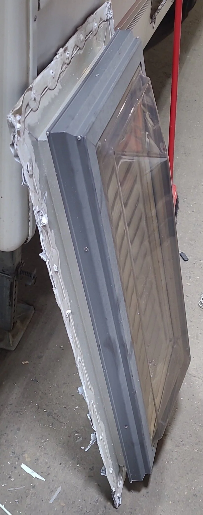 Used Skylight 17 3/4" X 33 3/4" (with inner skylight) - Image 2