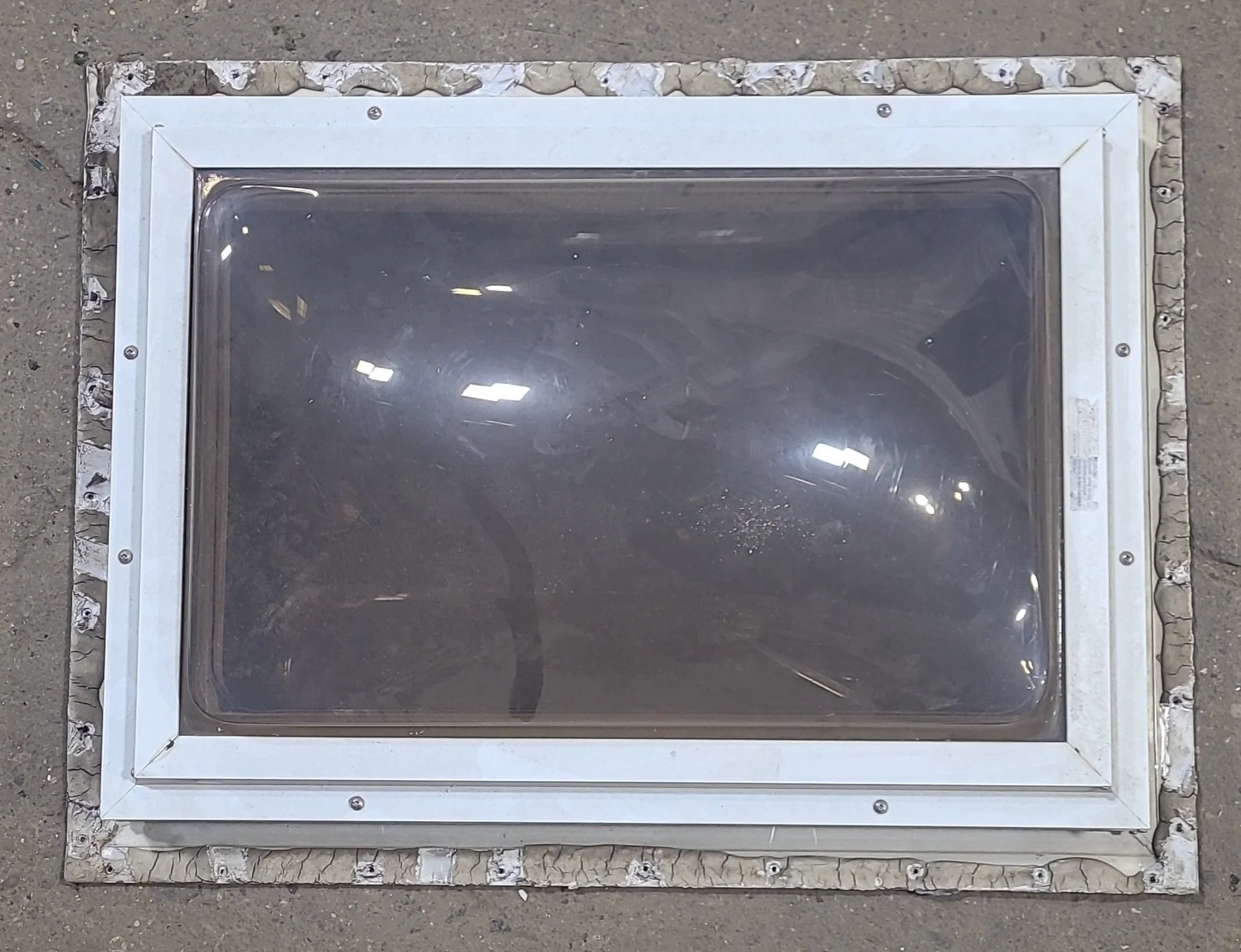Used Skylight 23 1/2" X 31 1/4" (with inner skylight)