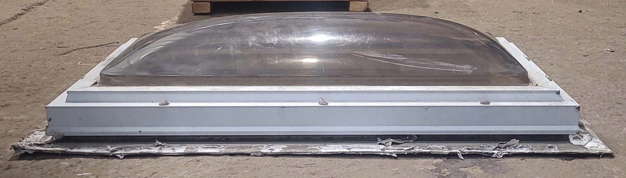 Used Skylight 23 1/2" X 39 1/2" (with inner skylight) - Image 2