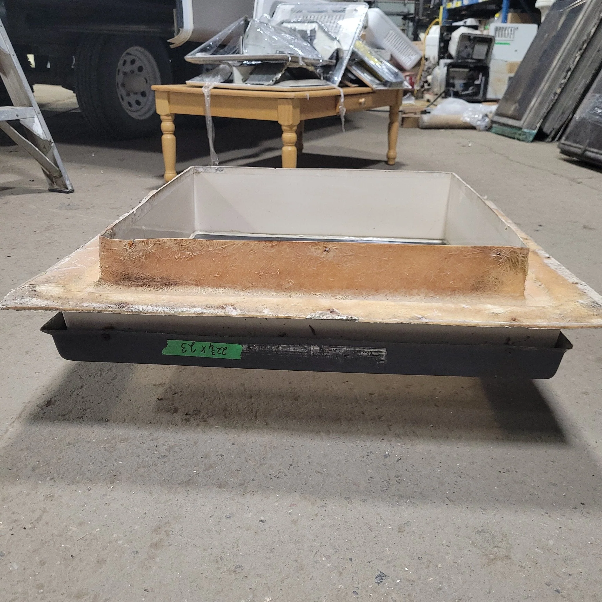 Used Skylight 30 1/2" X 30 1/2" (with inner skylight) - Image 4