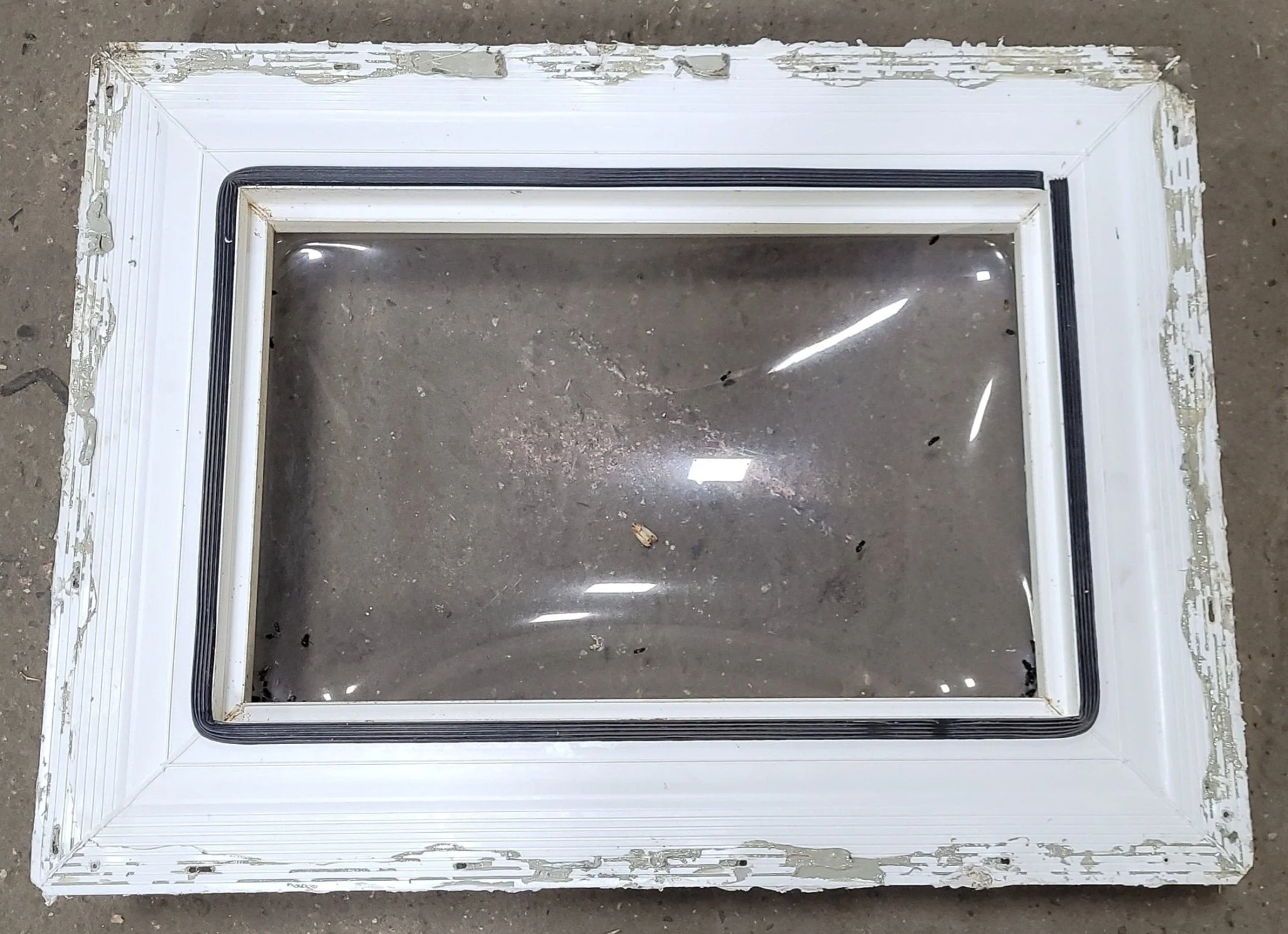 Used Skylight 31 1/2" X 23 1/2" (with inner skylight) - Image 4
