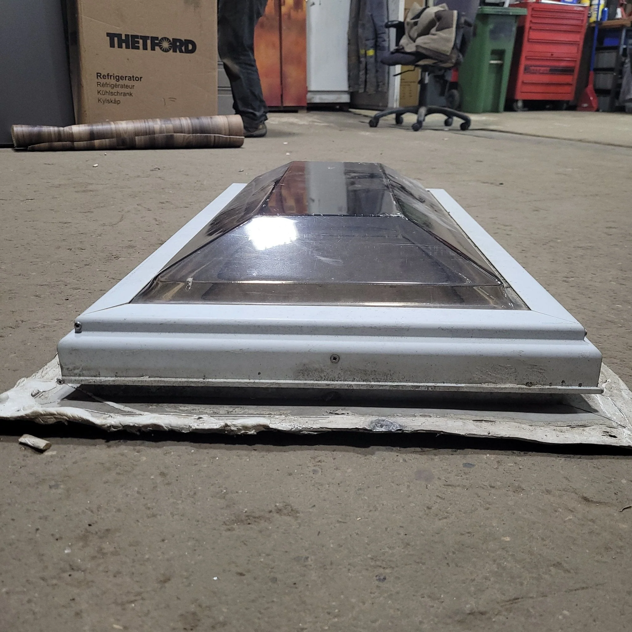 Used Skylight 39 1/2" X 23 1/2" (with inner skylight) - Image 2