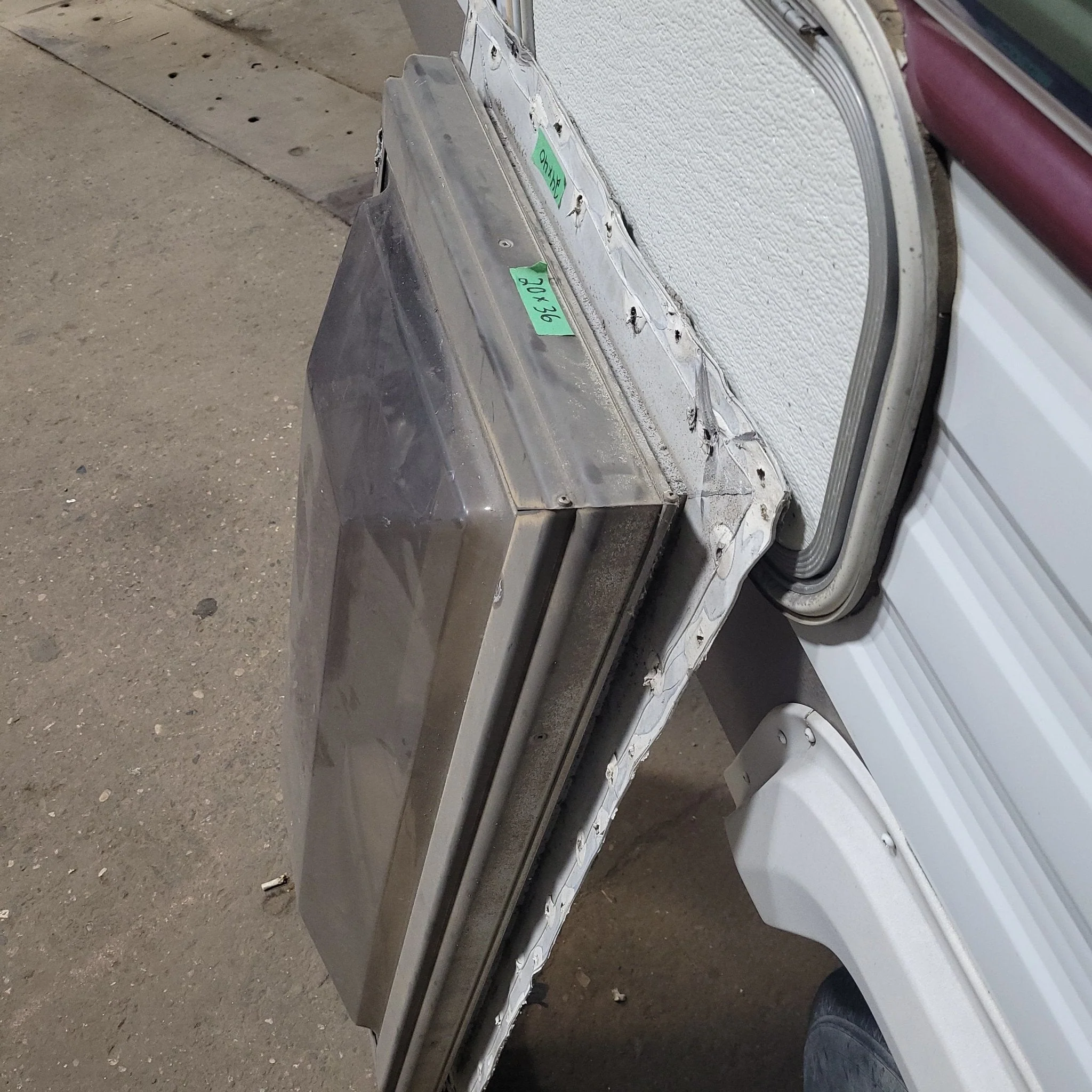 Used Skylight 40" X 24" (with inner skylight) - Image 2