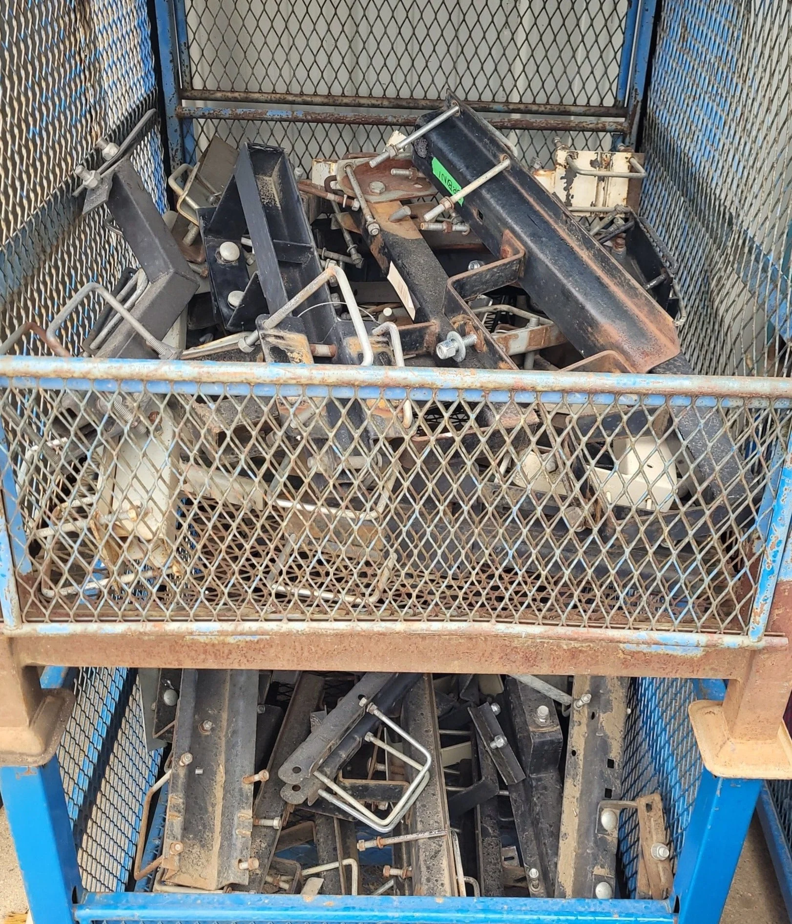 Used Spare Tire Carrier - Image 3